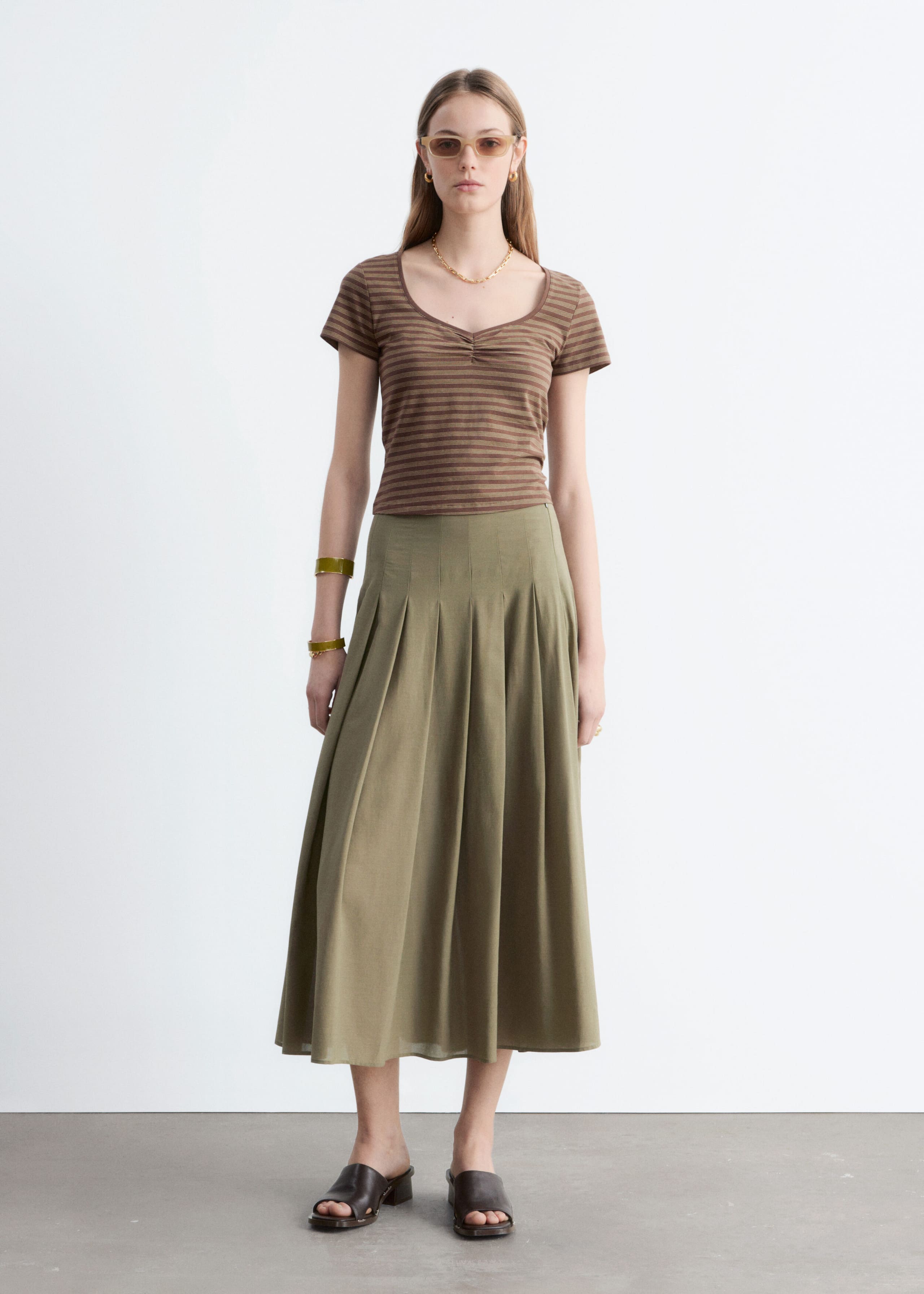 Image of Topp i trikå med rynkad byst