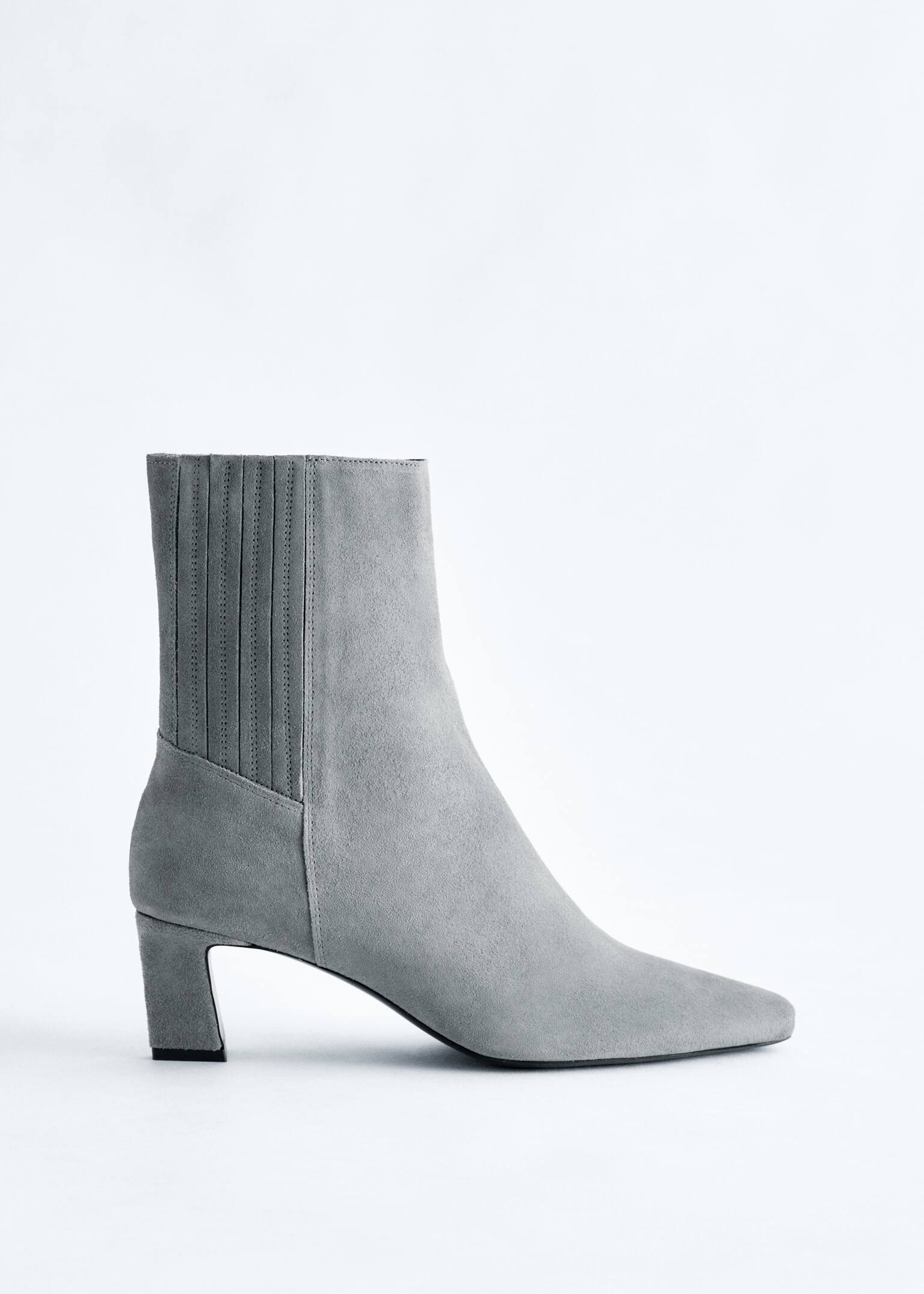 Kitten Heel Suede Ankle Boots - Light Grey/Black Croco