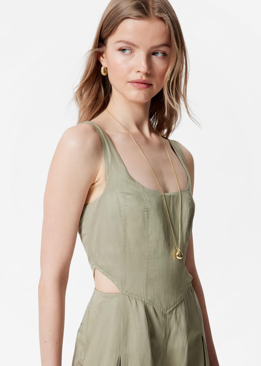 Sleeveless Cut-Out Jumpsuit - Khaki - Lookbook