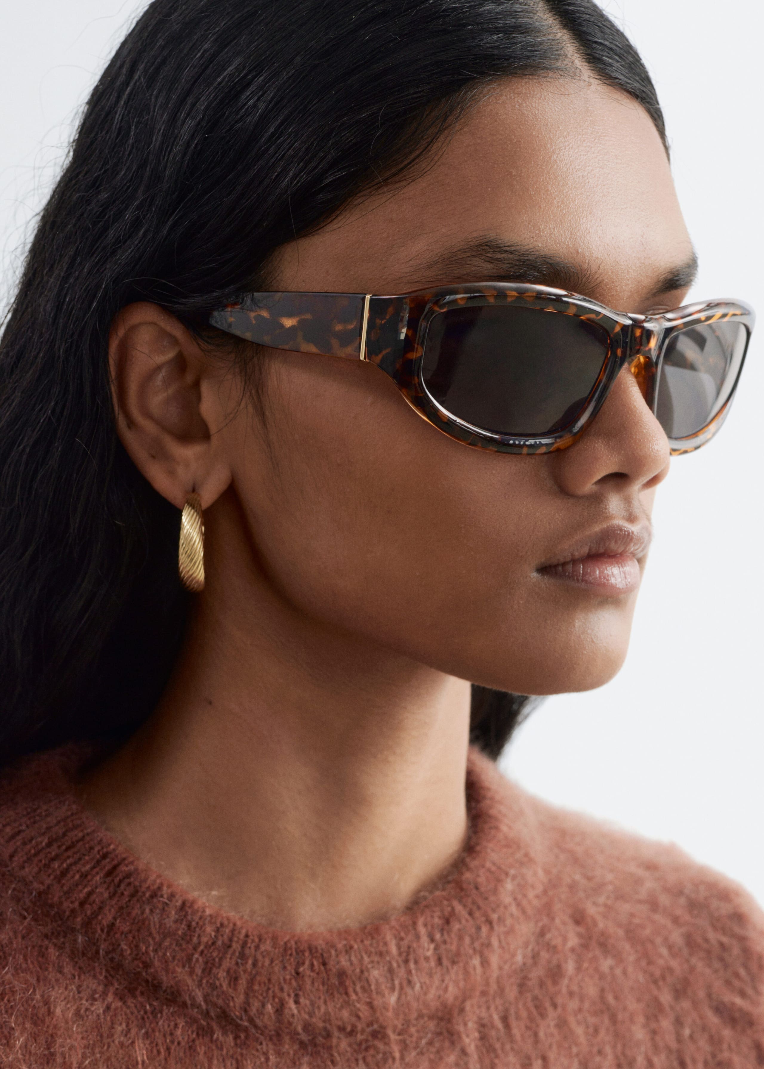 Oval Sunglasses - Rust - Lookbook