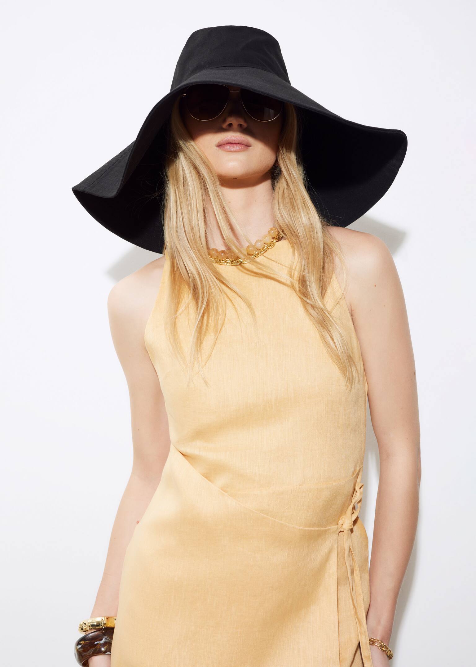 Wide-Brim Cotton Sun Hat - Čierna/Biela