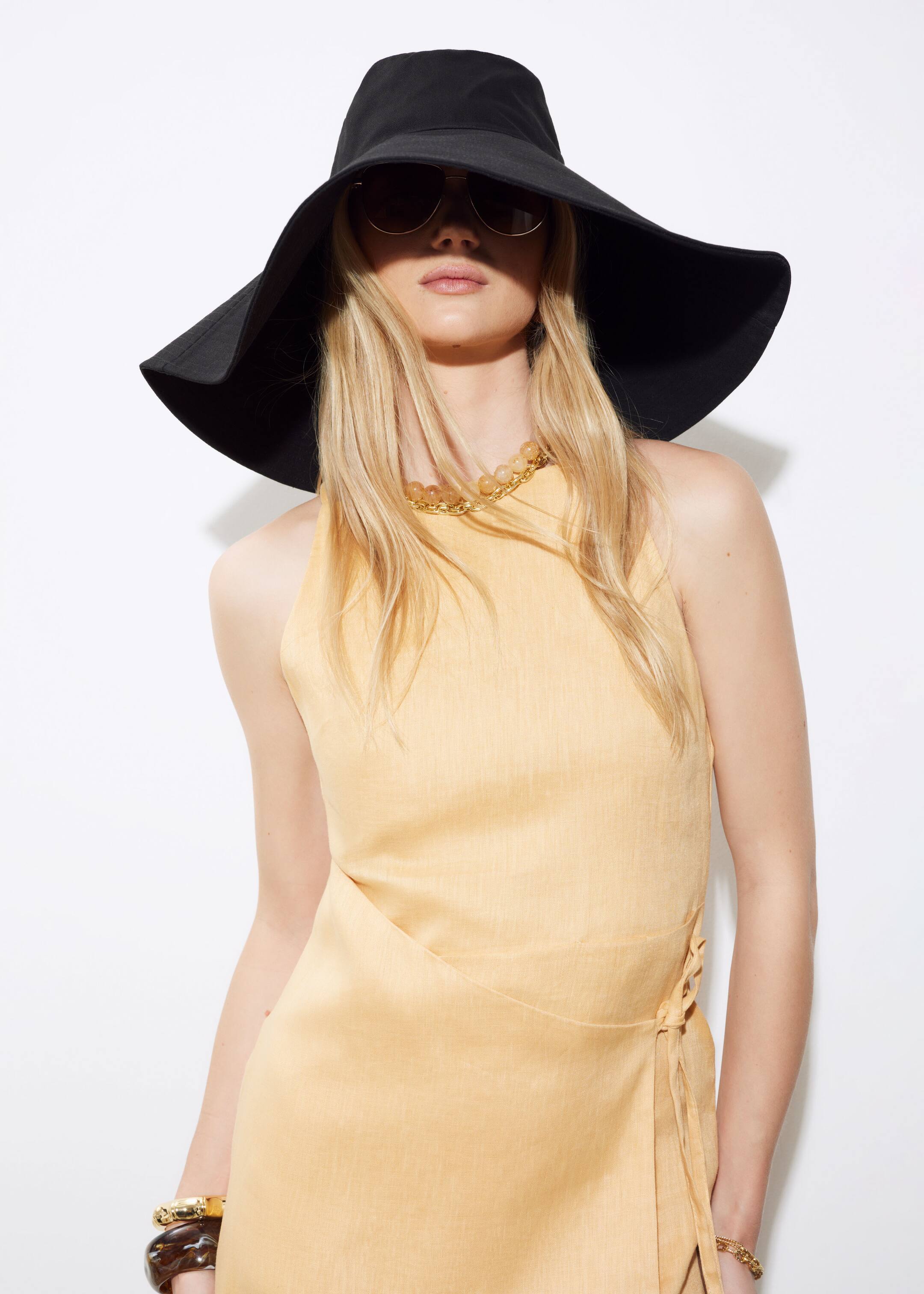 Zobraziť väčší obrázok: Wide-Brim Cotton Sun Hat - Čierna - ŽENY | H&M SK 1