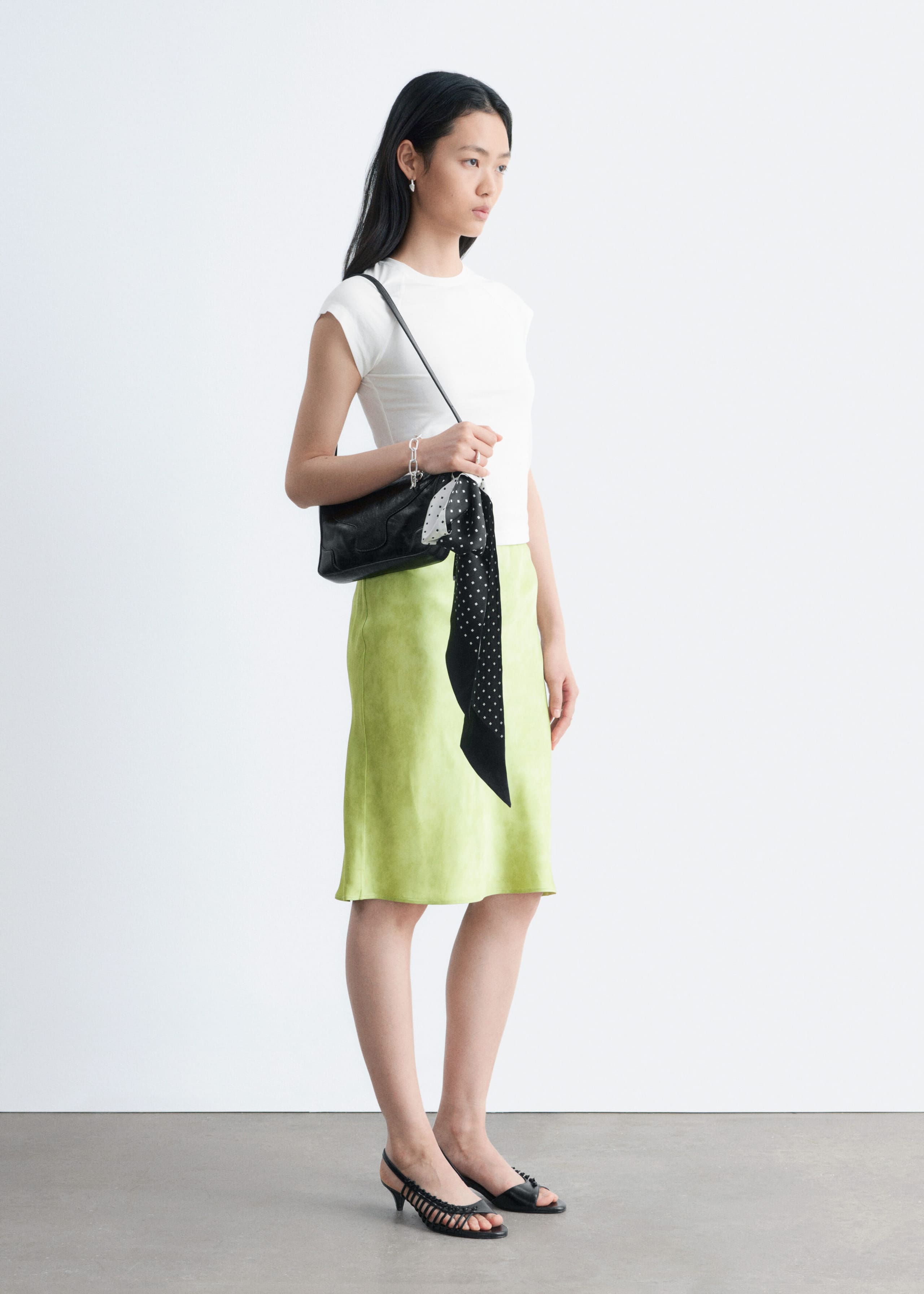 Eng anliegendes Jersey-T-Shirt - Weiß - Lookbook