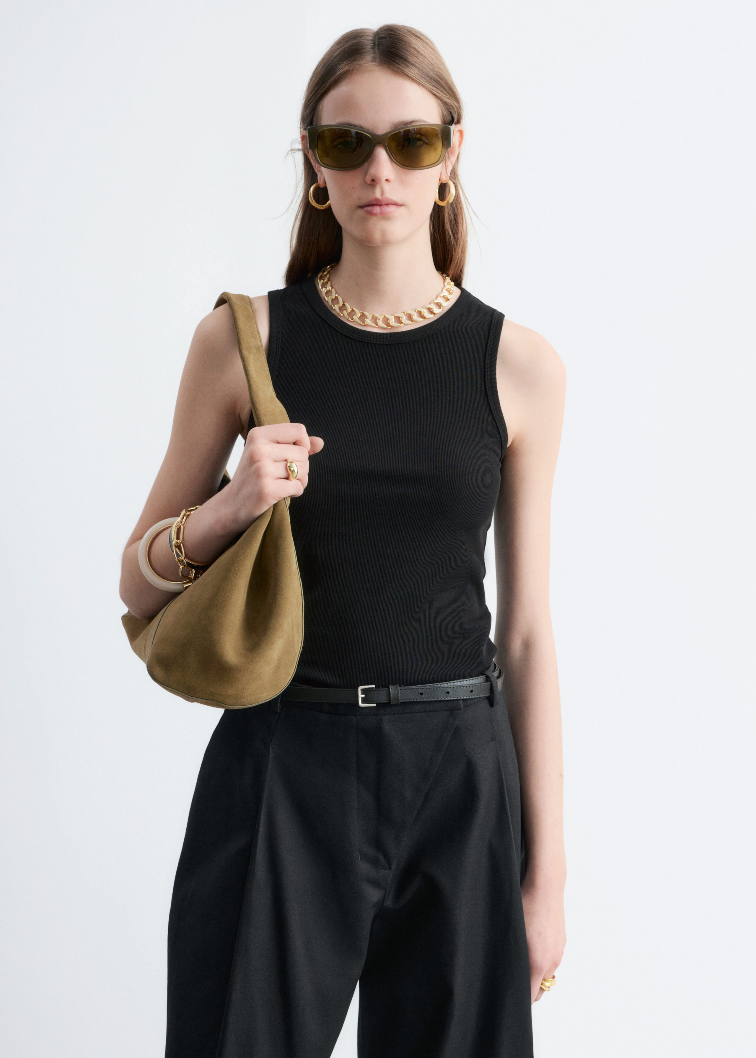 Fitted Tank Top - Black - Lookbook