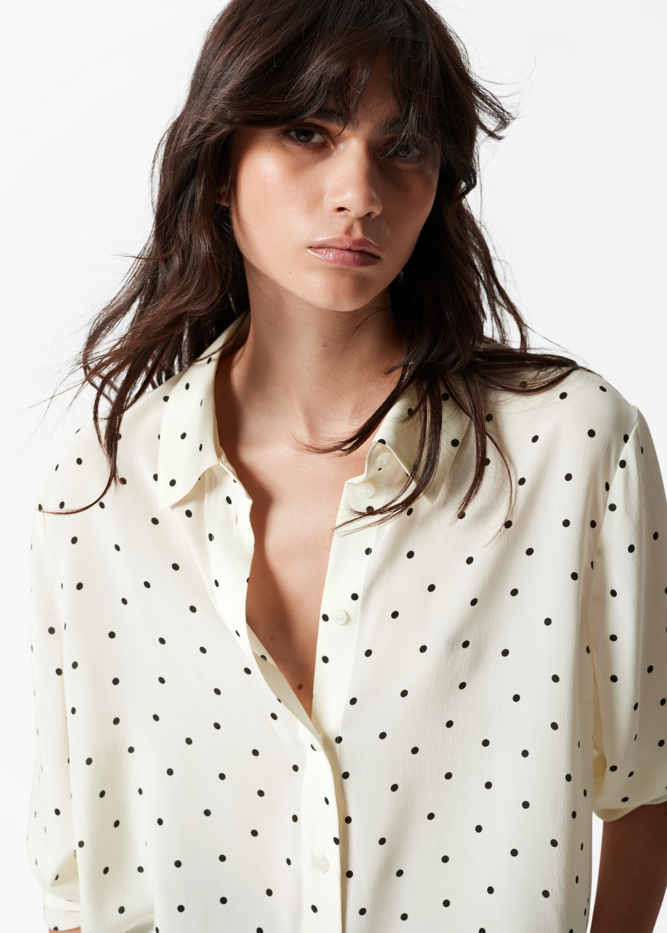 Größeres Bild ansehen: Seidenbluse - Weiß/Gepunktet - Ladies | H&M DE 2