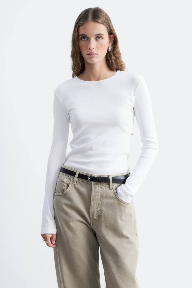 Maglia a maniche lunghe con finitura a coste - Bianco/Rosso scuro/Nero/Grigio/Nero/Motivo a righe/Marrone scuro/Azzurro/Righe marrone/bianco - 1