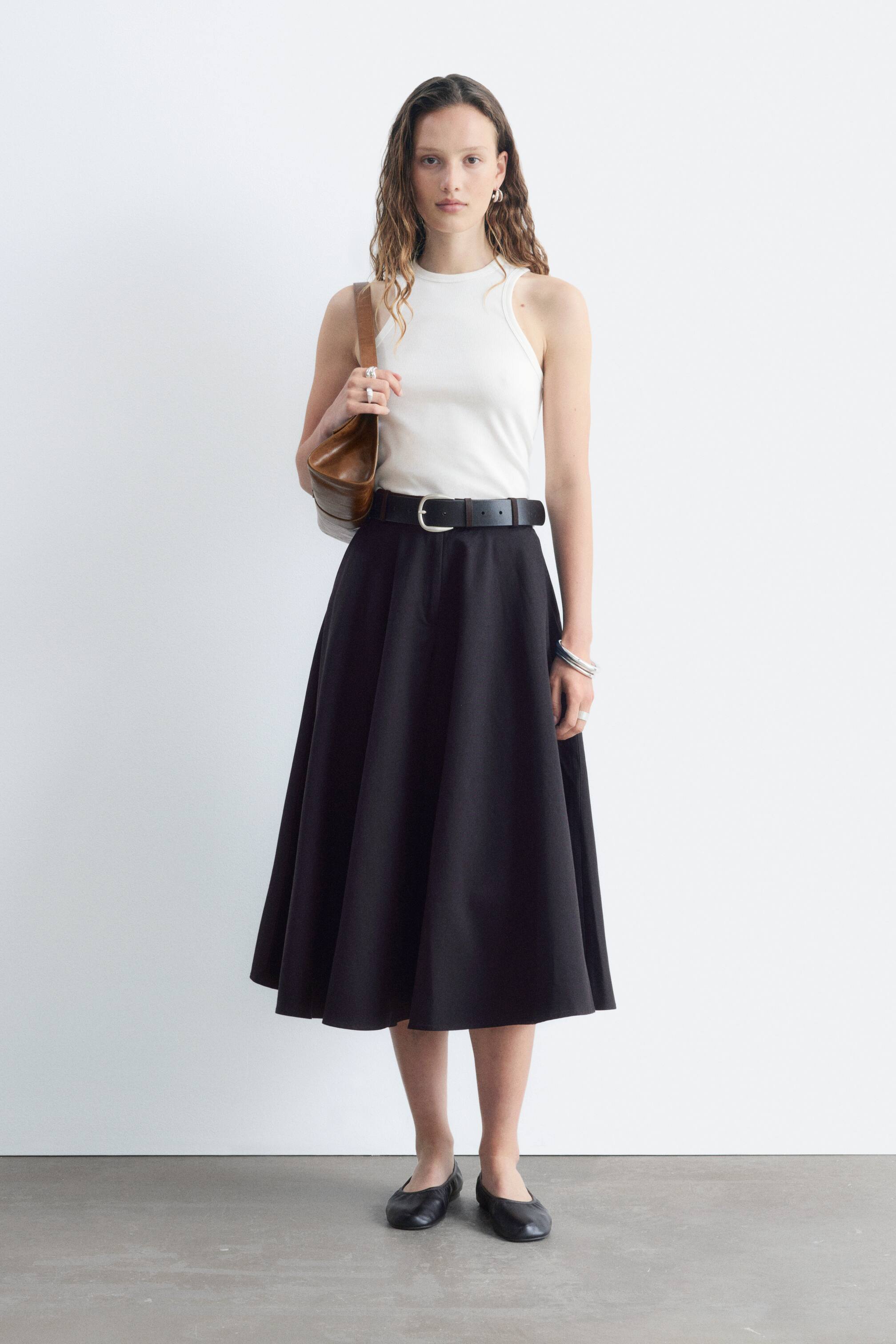 View larger image: Tailored Circle Cut Skirt - Black - Ladies | H&M GB 1