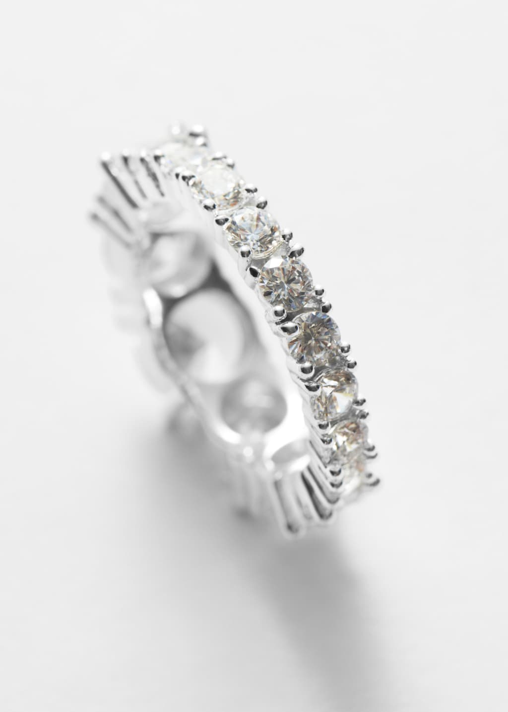 Image of Anillo de cristal plateado
