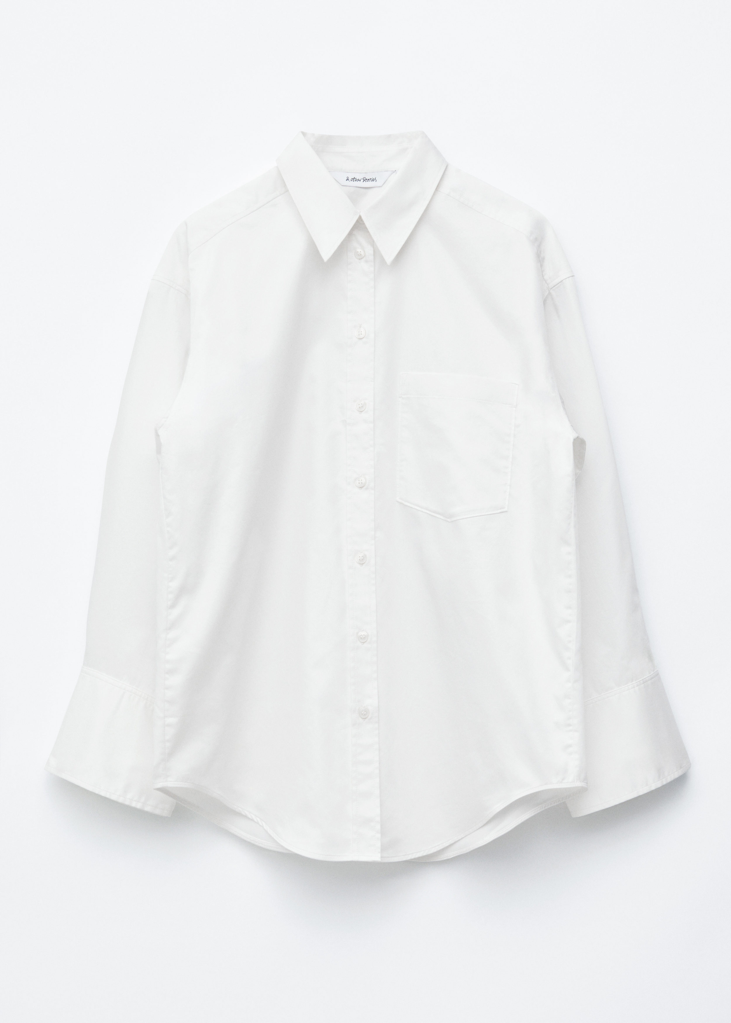 【MEER. 】SHOULDER BELT LAYERED SHIRTホワイト Tapered Tie-Belt Shirt - White - Shirts - & Other Stories US
