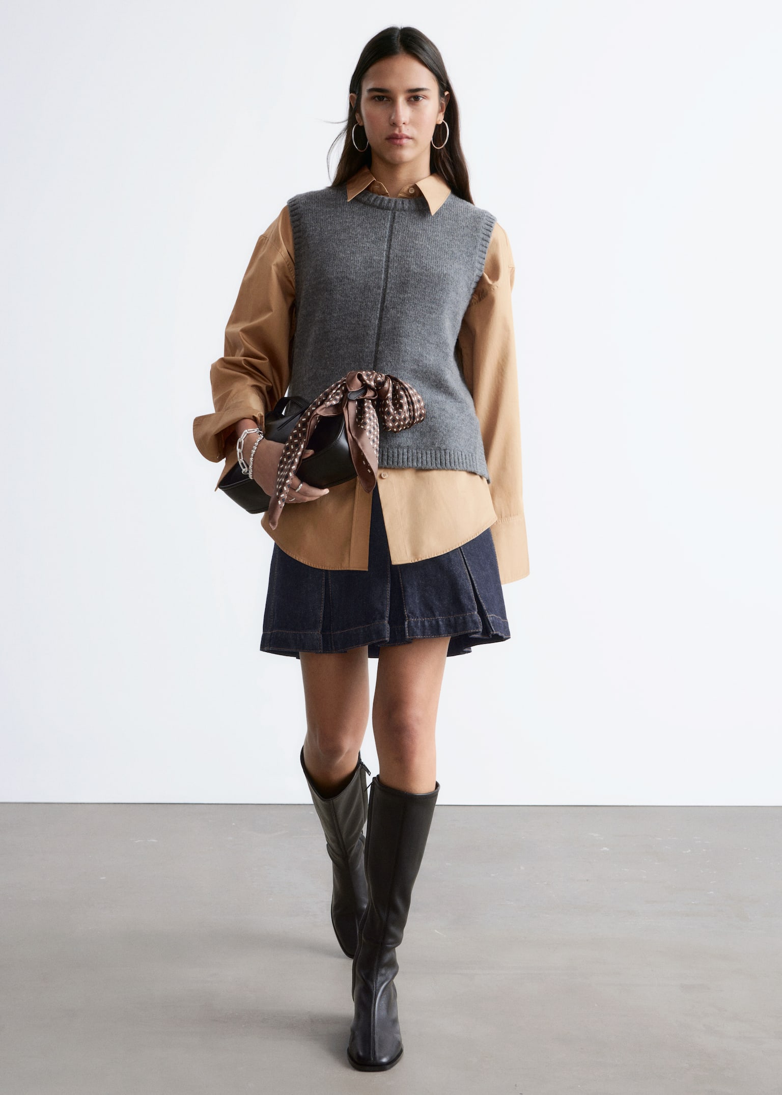 Knitted Sweater Vest - Dark Grey - 5