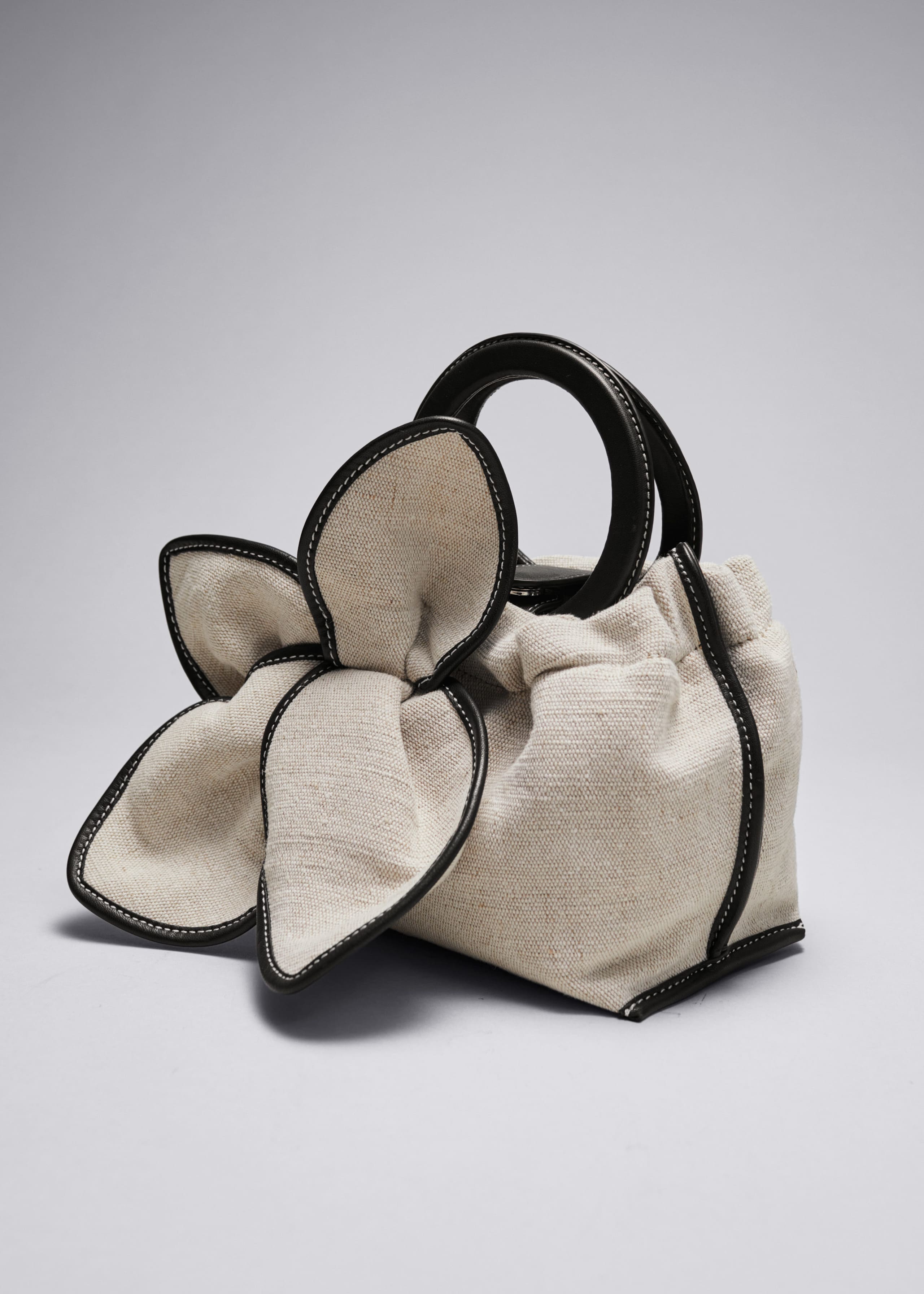 Small Blossom Canvas Bag - {{variantName}} - Descriptive Detail