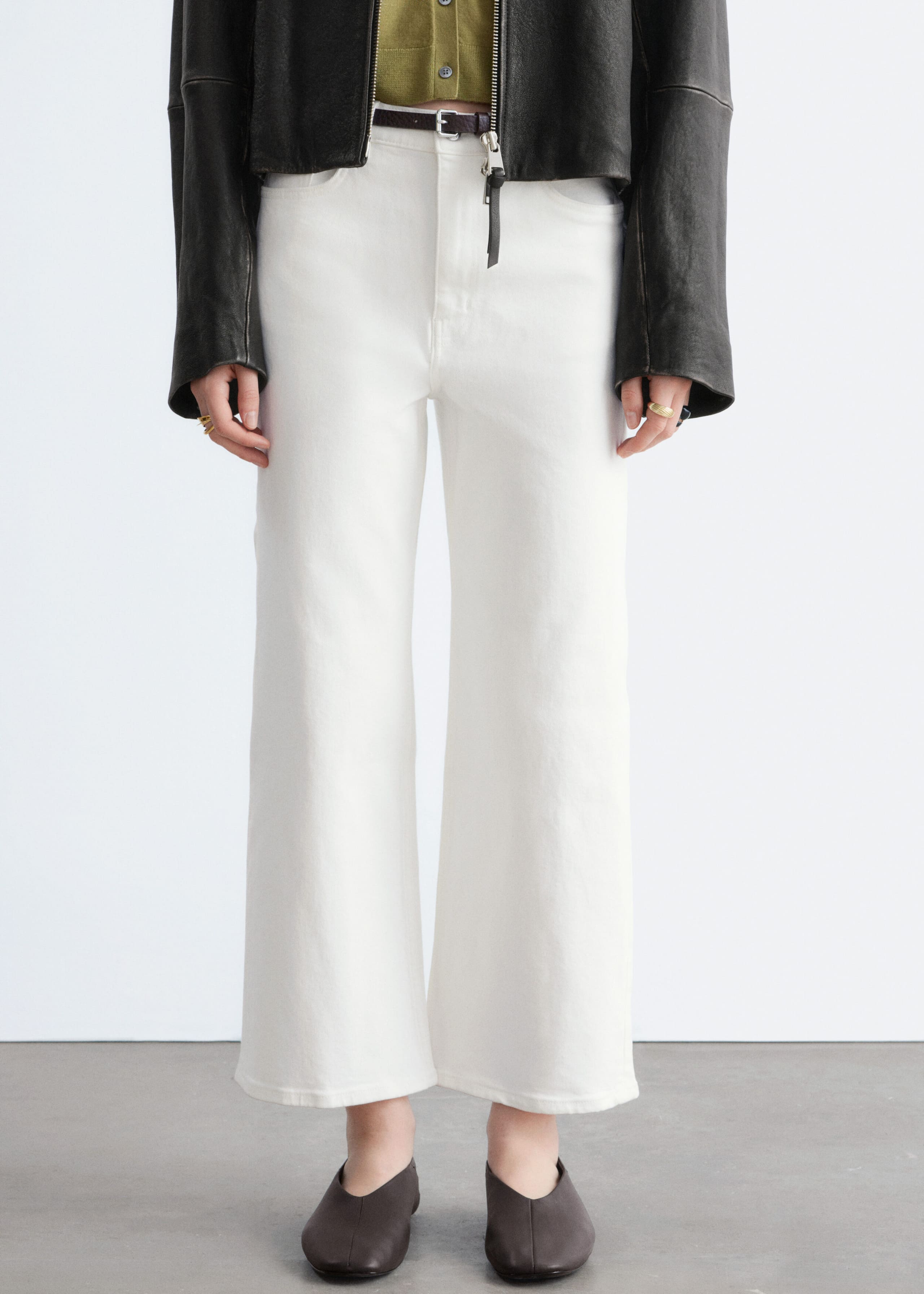 Image of Verkürzte Jeans mit weitem Bein