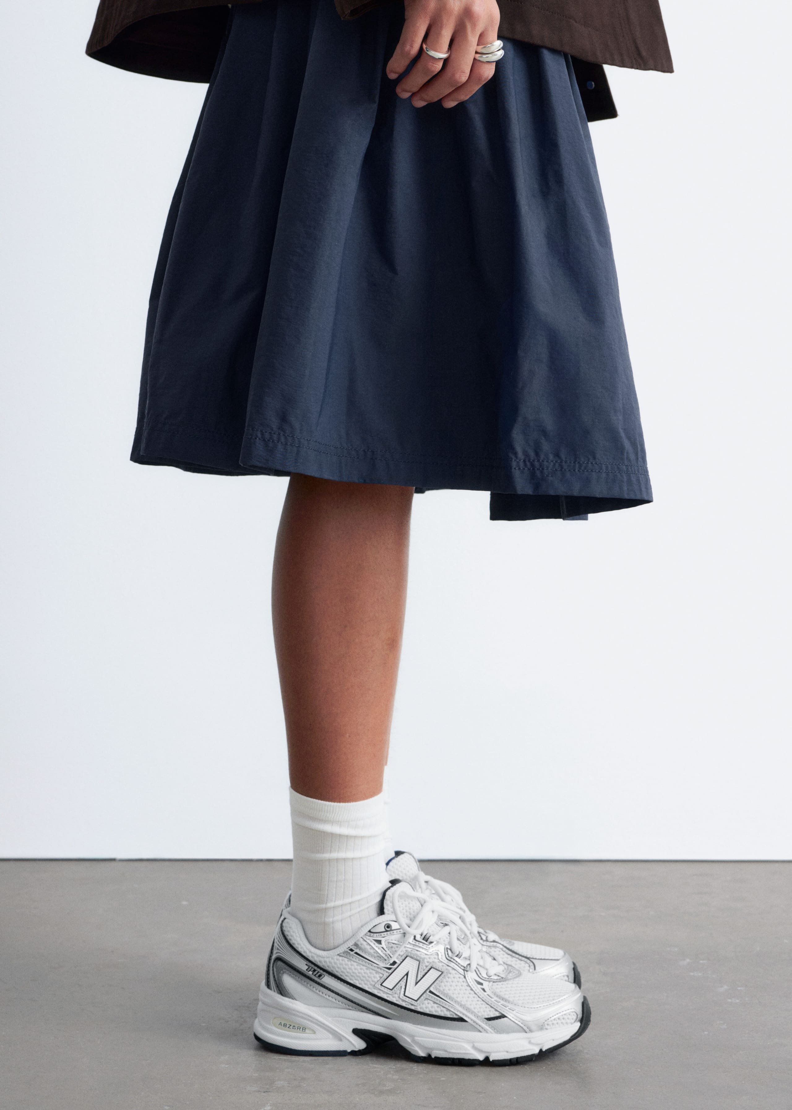 Image of New Balance 740 Sneaker