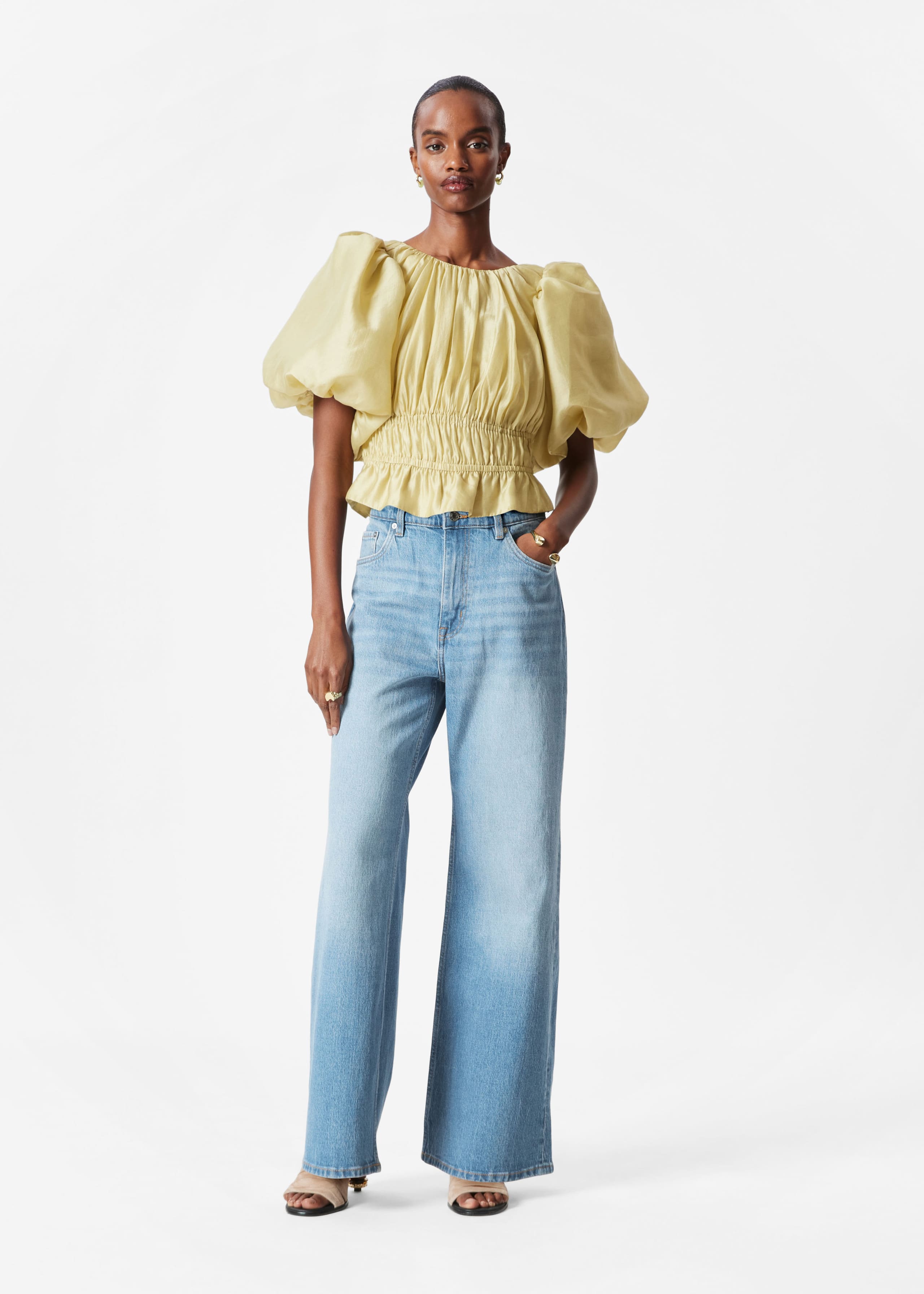 Blusa con maniche a palloncino e ruche - Bianco/Pois grigi - Lookbook