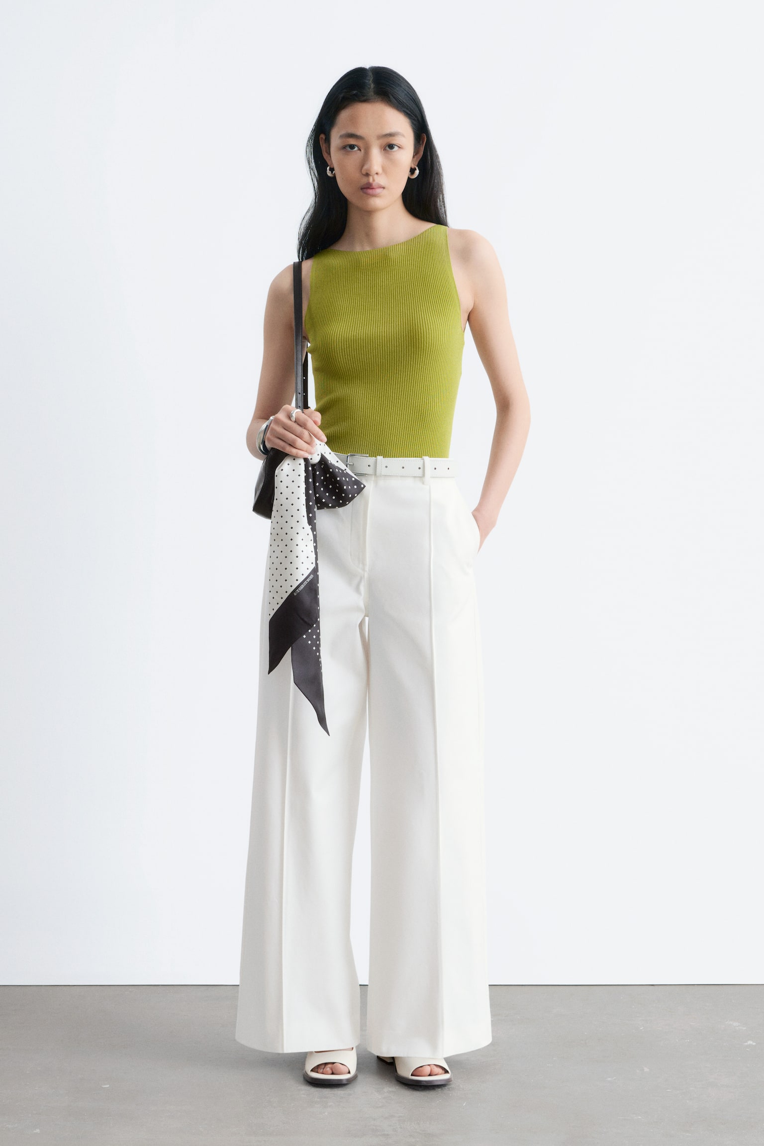 Pantaloni in cotone con pieghe pressate - Bianco/Marrone - 1