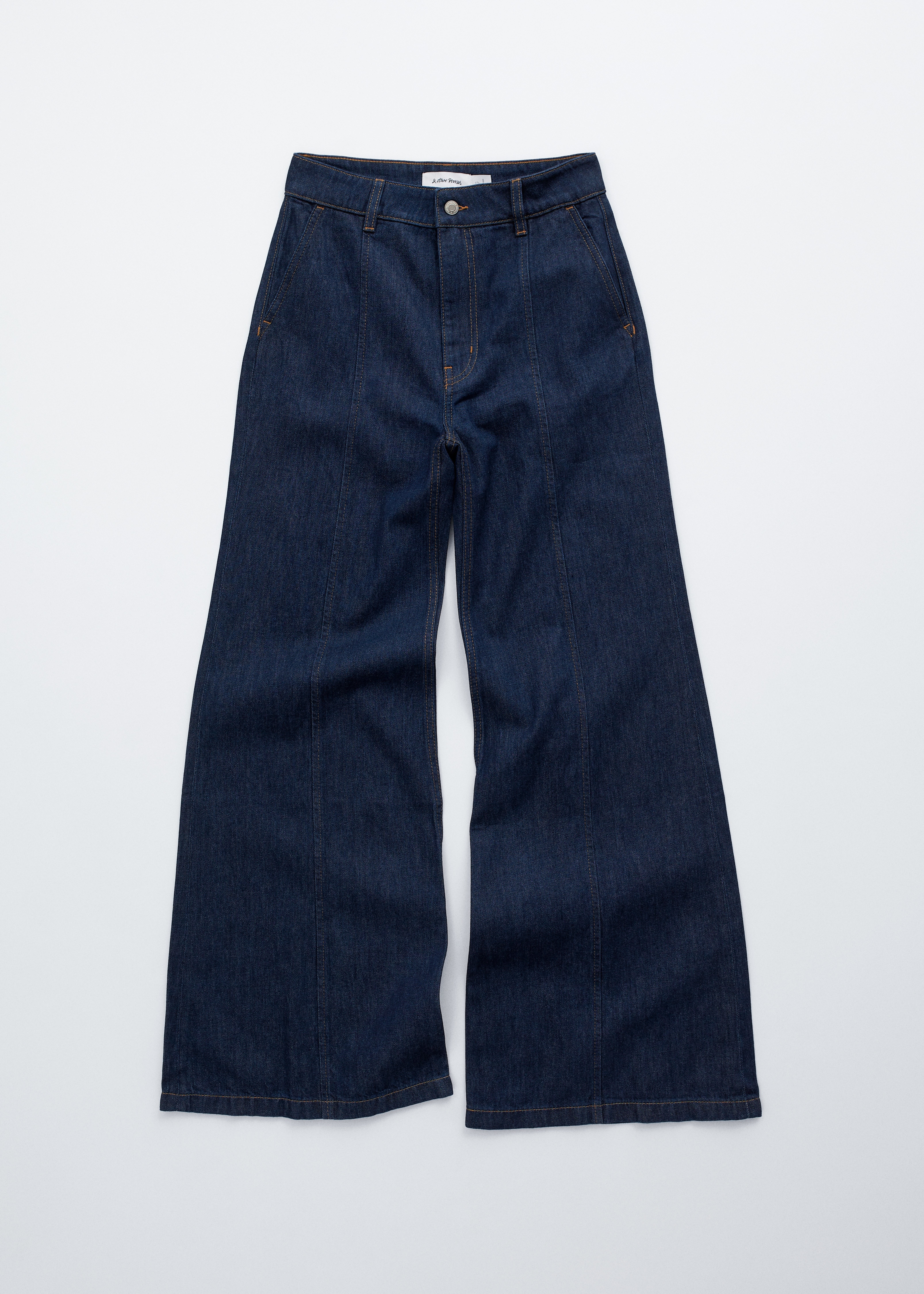 Bootcut-Jeans mit französischer Naht - Mittelblau