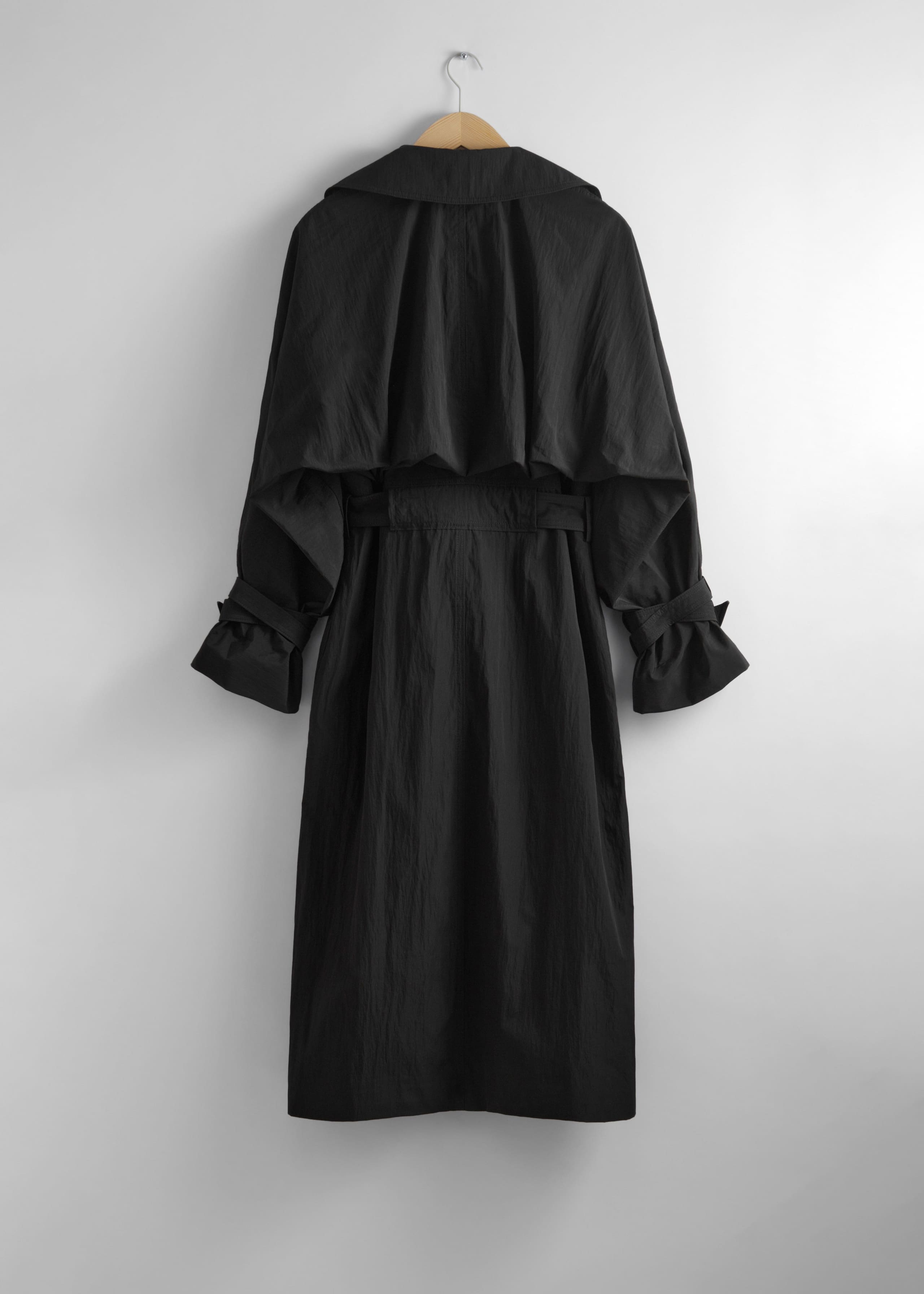 Crinkle-Effect Trench Coat - Black - Still Life