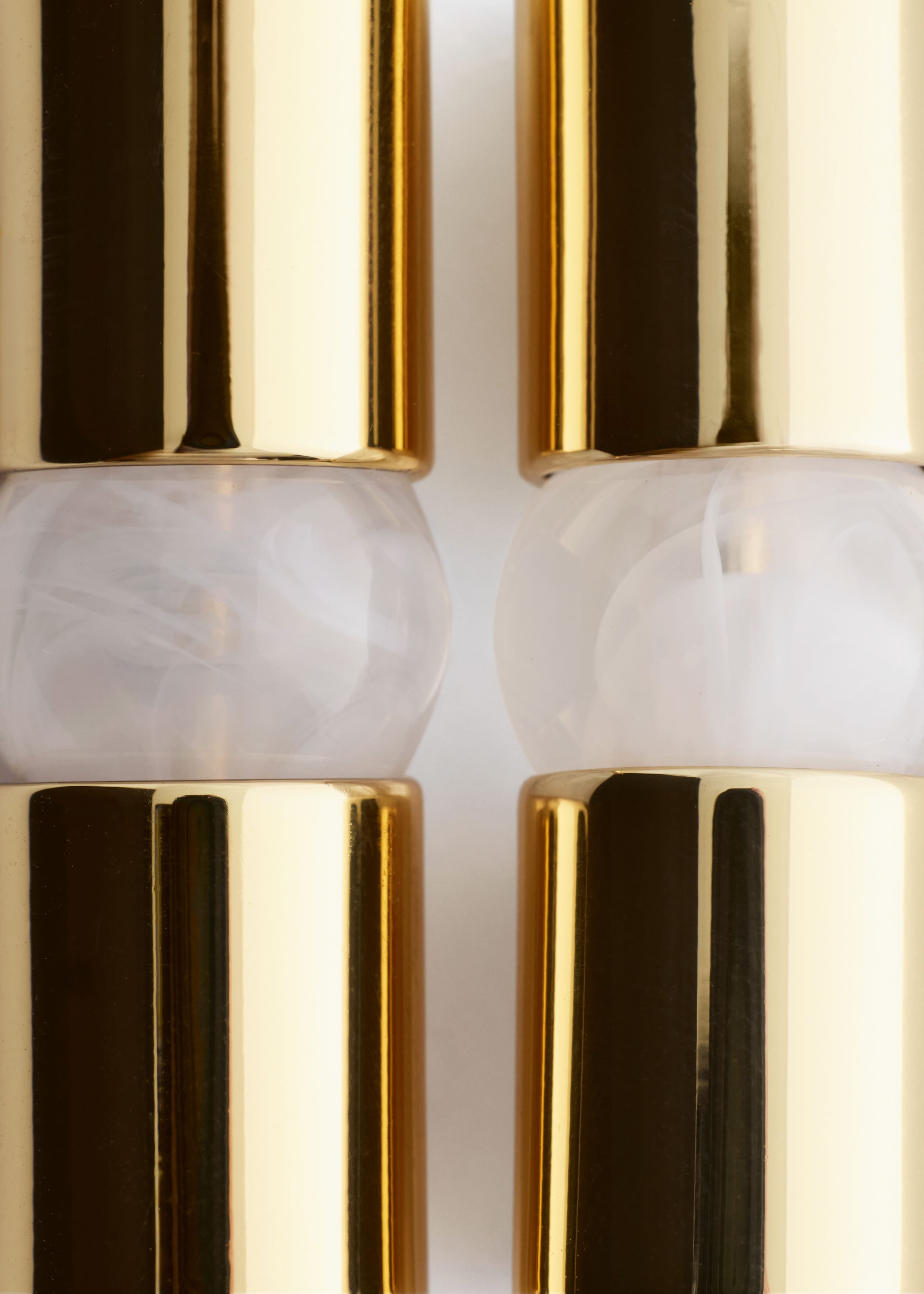 Bar Stud Earrings - Gold - Still Life