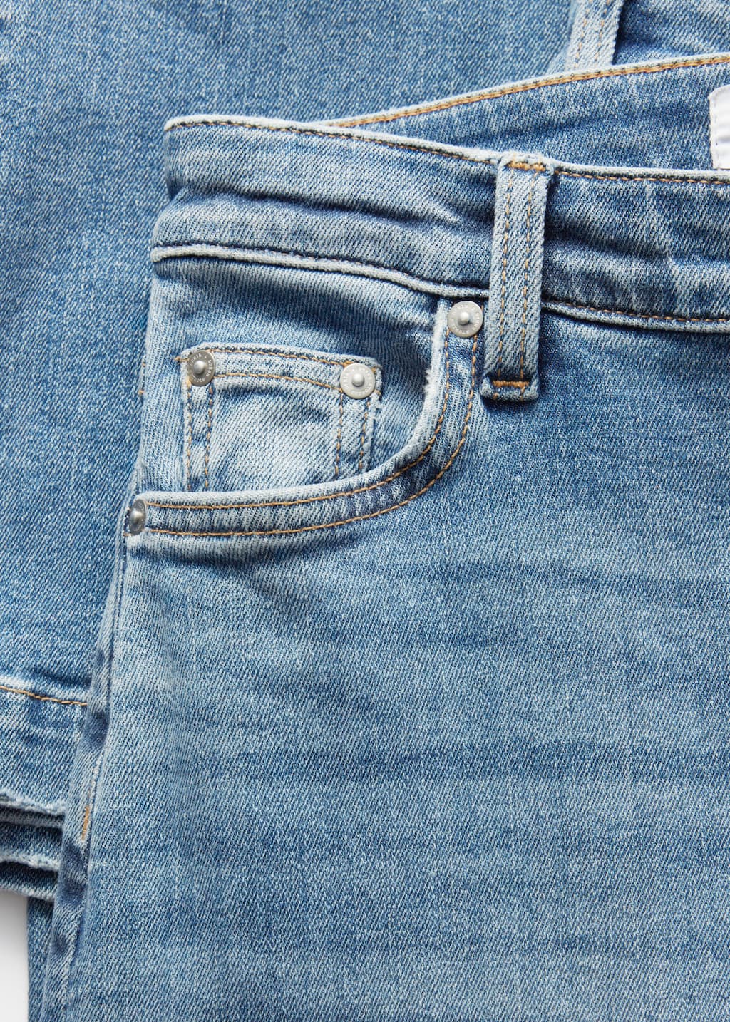 High-Waist Flared Jeans - {{variantName}} - Descriptive Detail