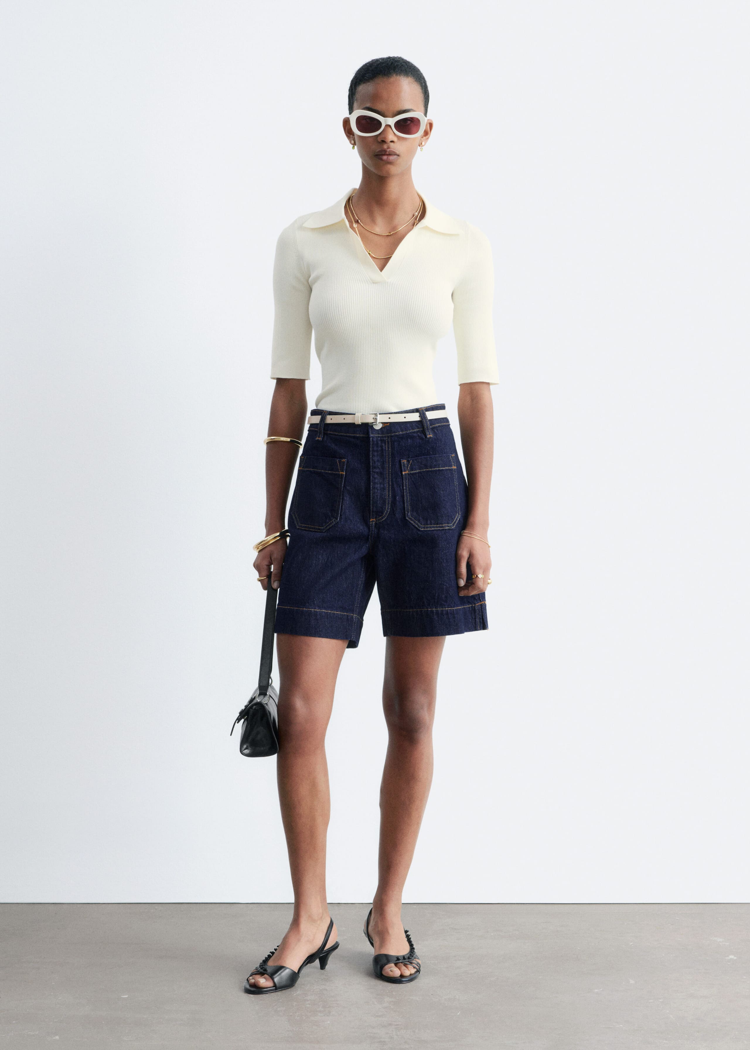 Image of Jeansshorts mit hohem Bund