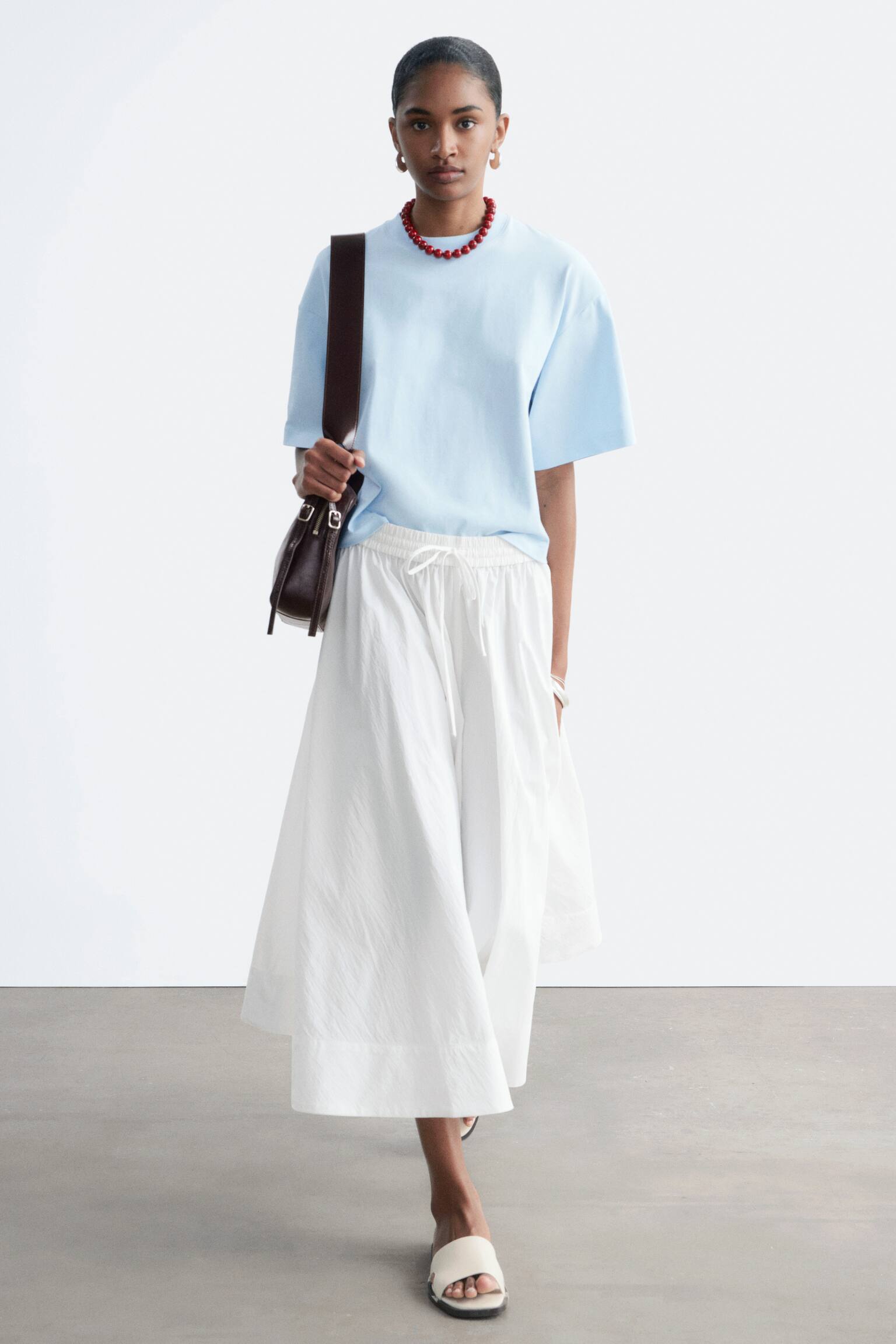 Boxy T-Shirt - Light Blue/Yellow/Black/Red/Grey/White/Brown - 3