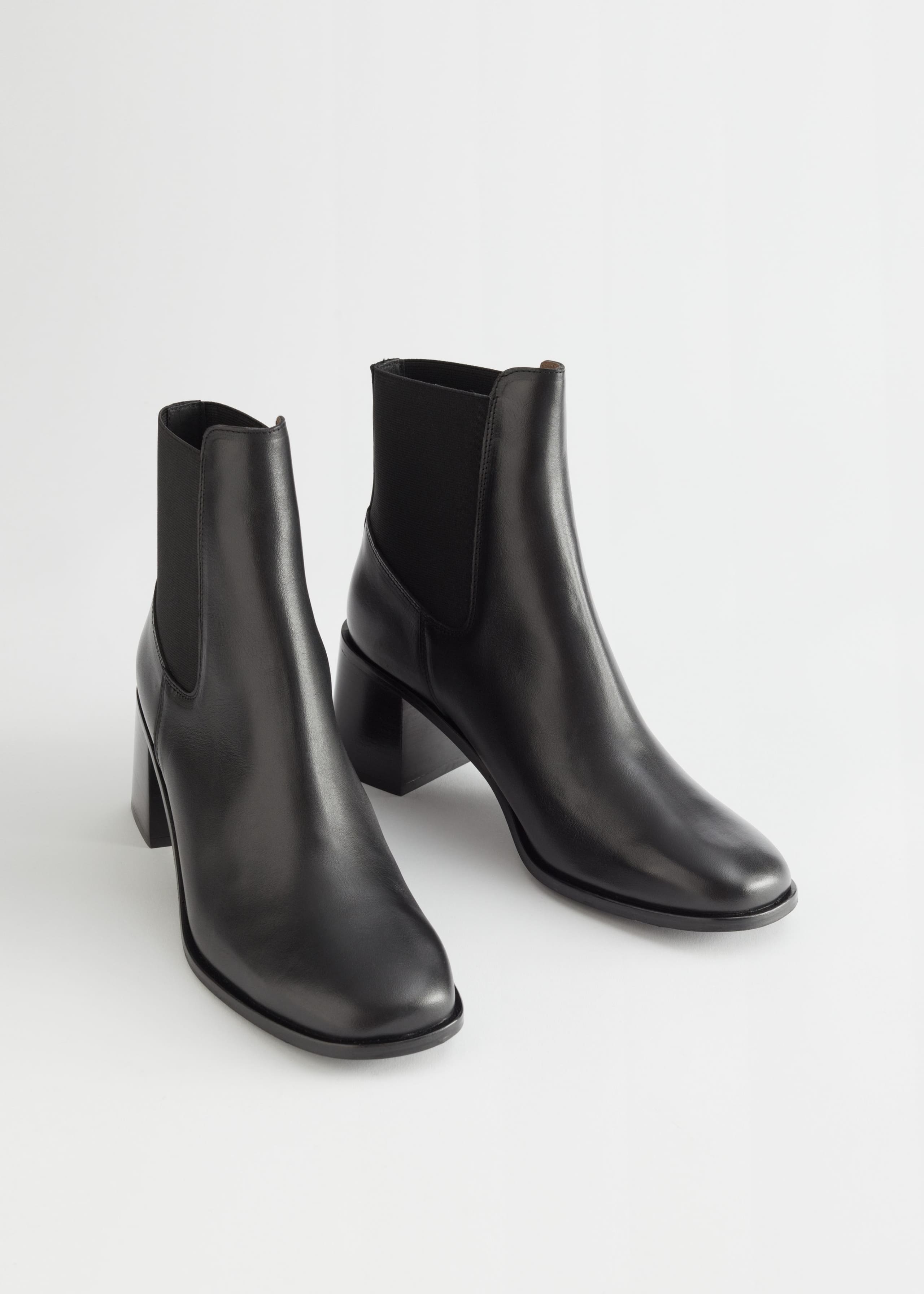 Block Heel Chelsea Boots - Black - Bodegón