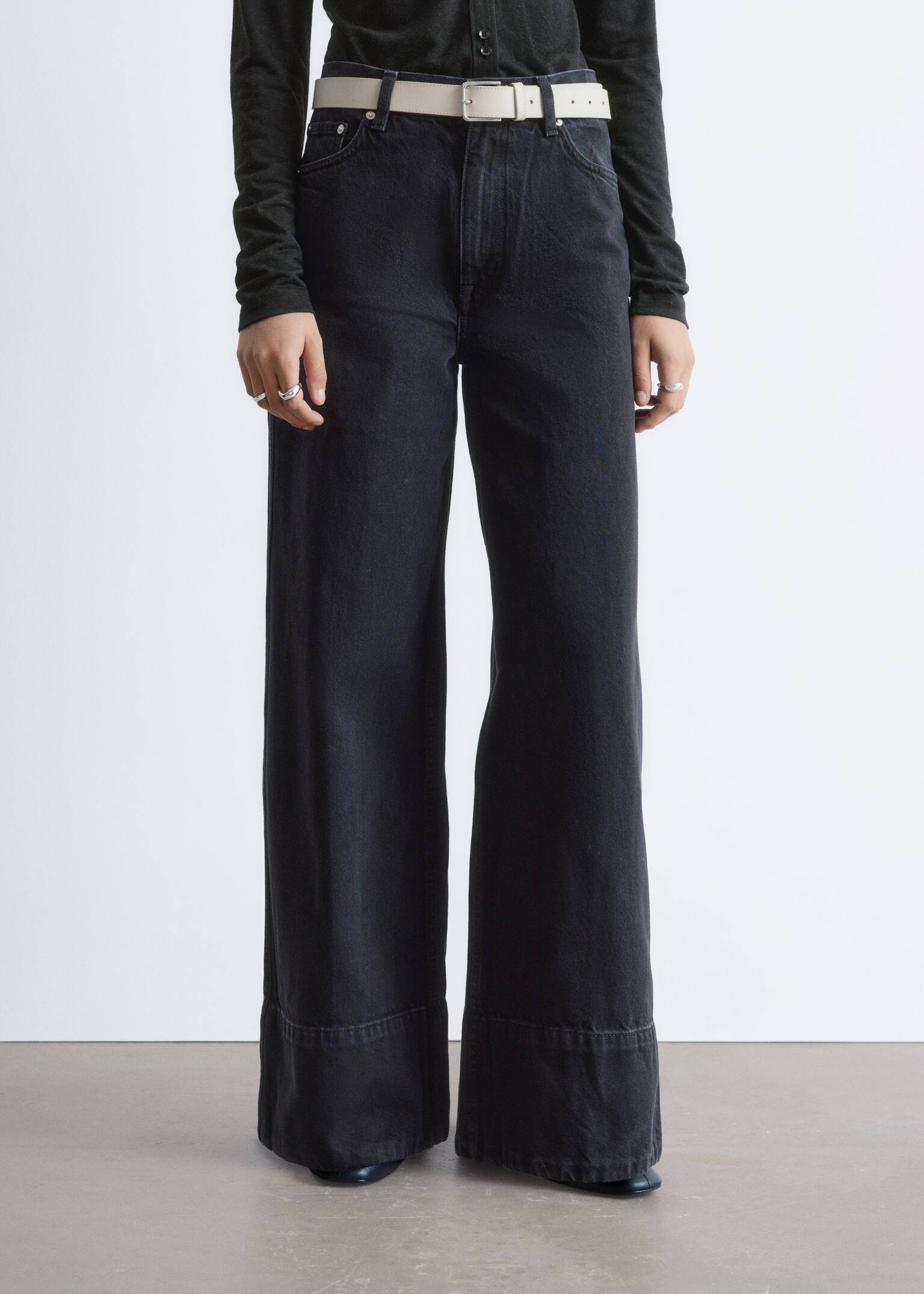 Long Wide-Leg Jeans - Washed Black/Blue - 7