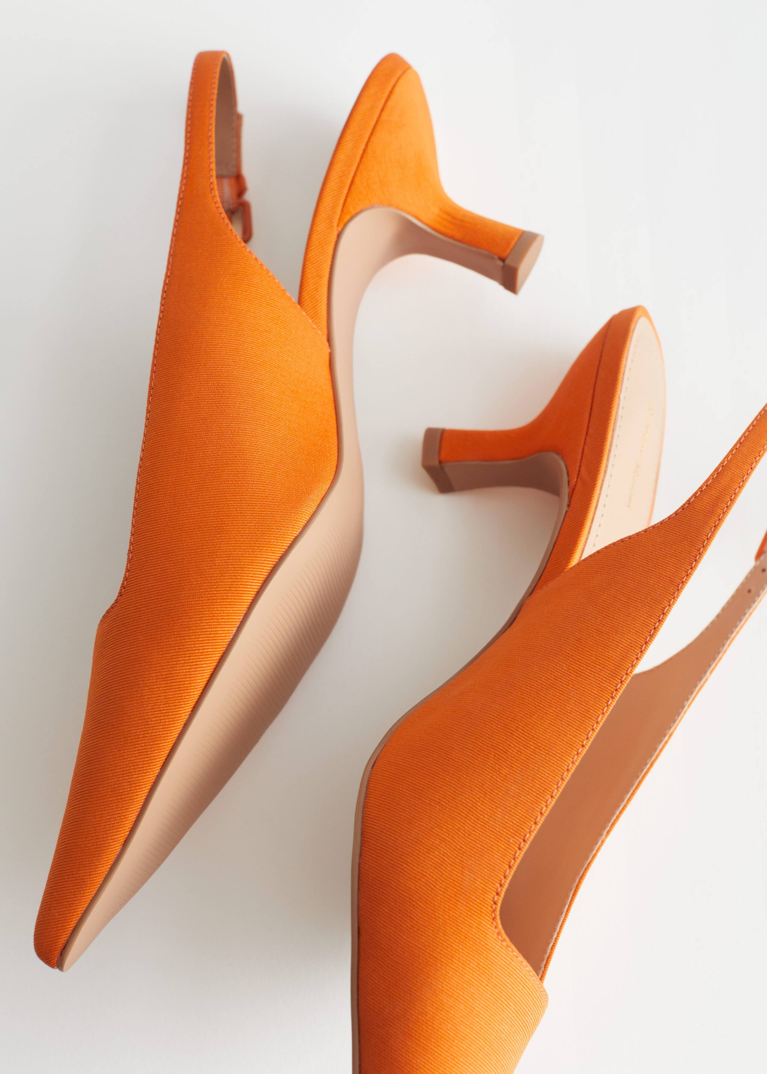 Décolleté slingback a punta - {{variantName}} - Descrizione dettagliata