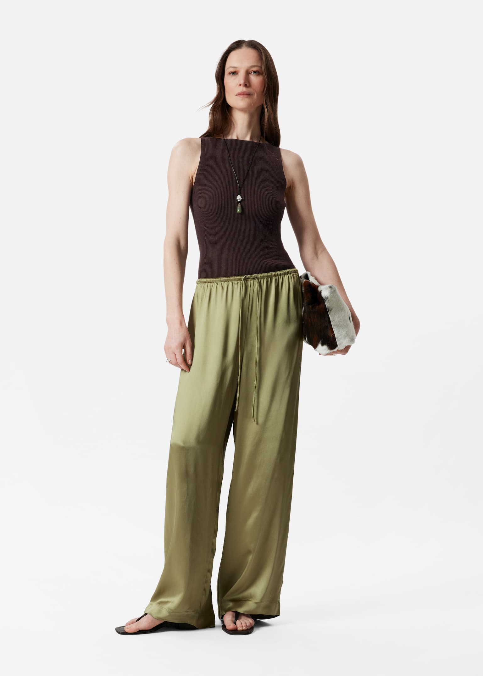Pantaloni in raso con coulisse - Verde kaki/Rosso scuro/Marrone scuro/Stampa marrone/beige/Beige