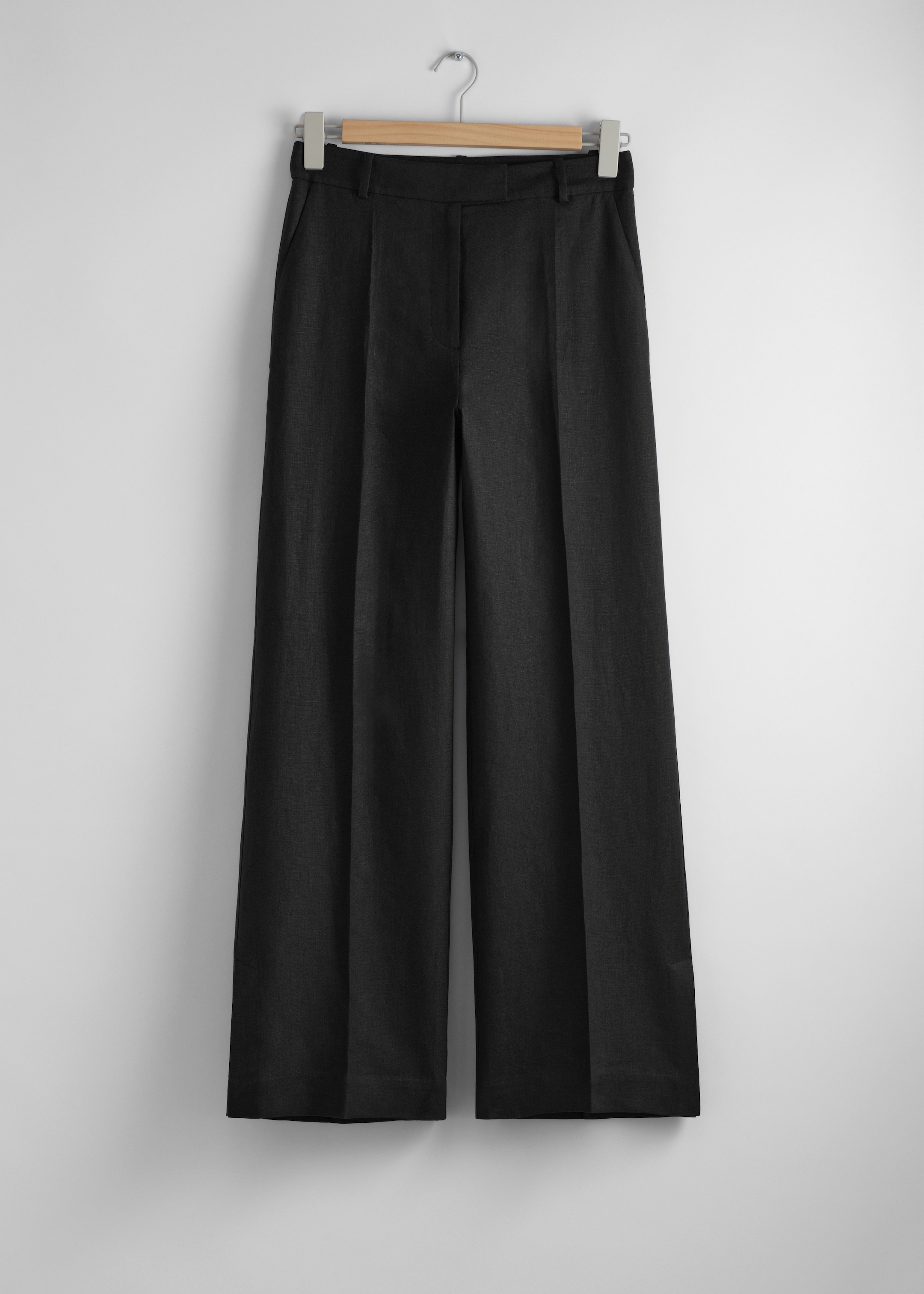 Visualizza immagine più grande: Pantaloni sartoriali in lino - Nero - DONNA | H&M IT 4
