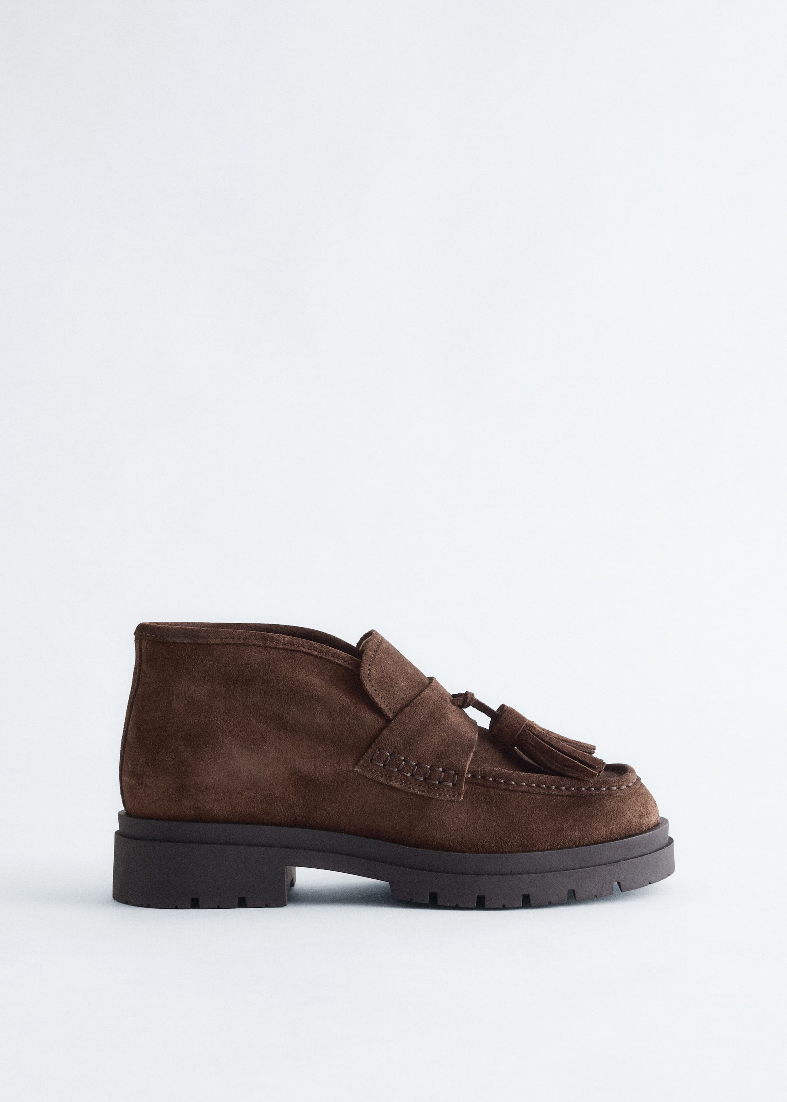 Image of Ankle-Loafer aus Veloursleder mit Quasten