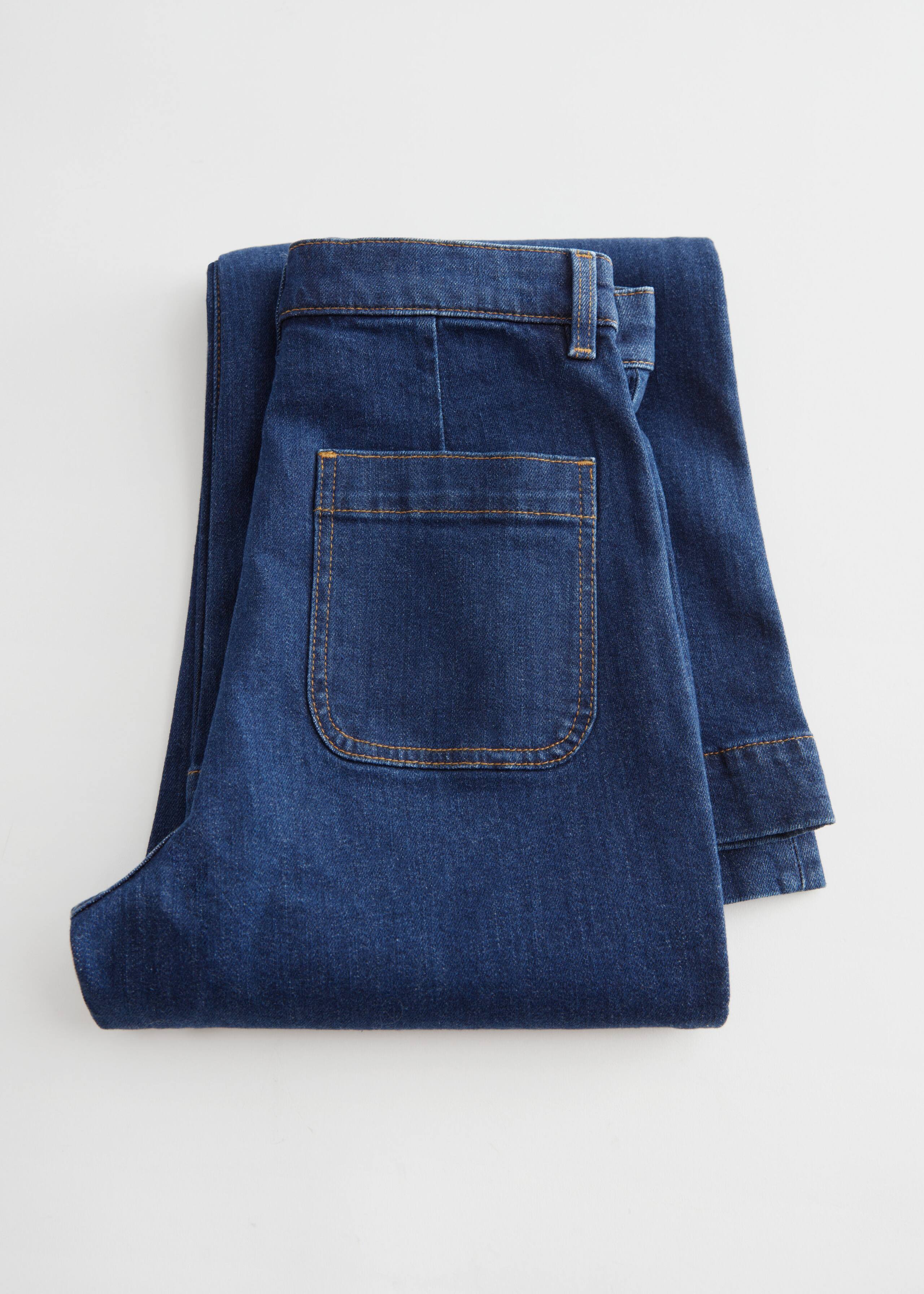 Flared Jeans - Dunkelblau - Stillleben