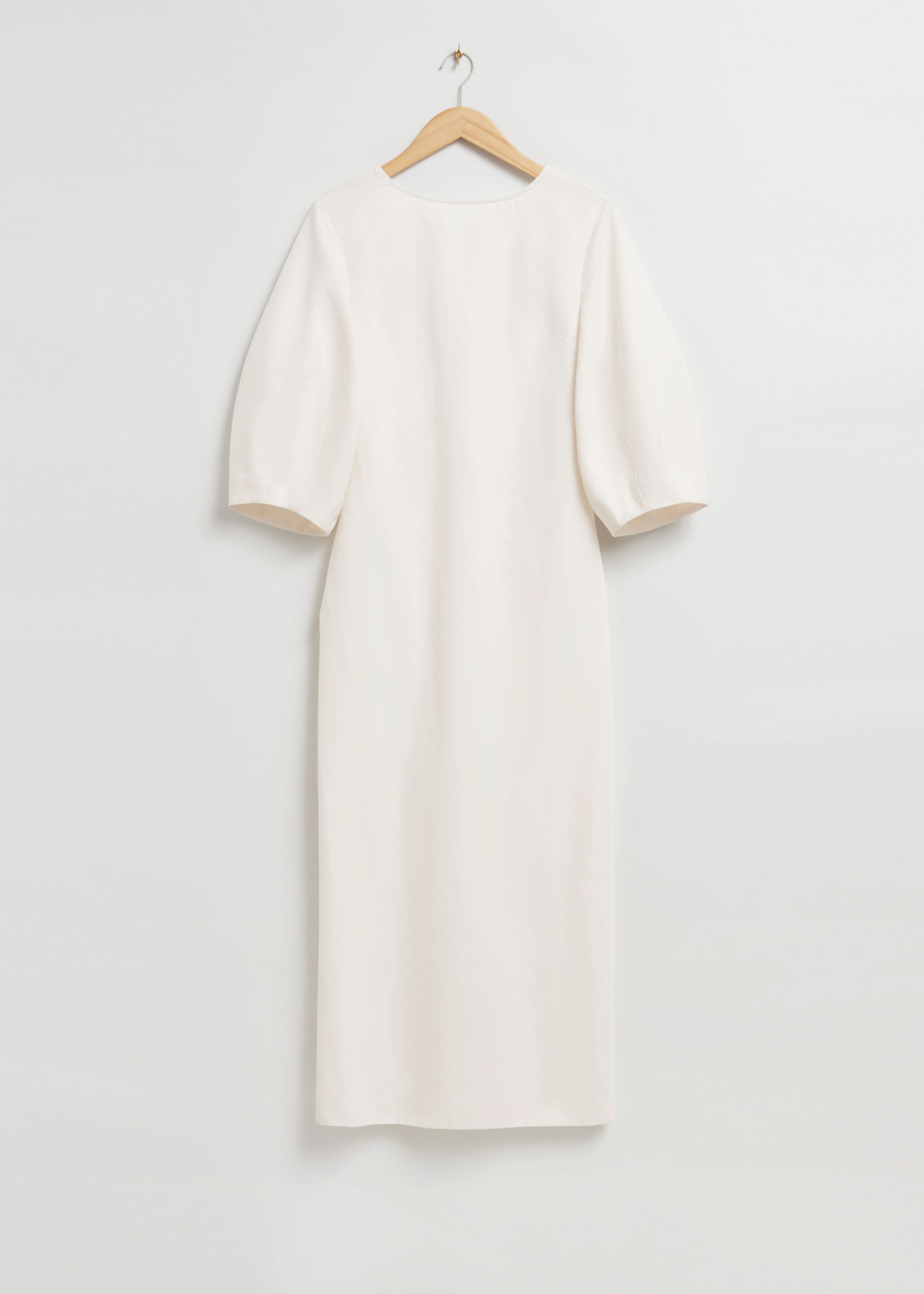 Kleid mit strukturierten Ärmeln - Ivory - Stillleben