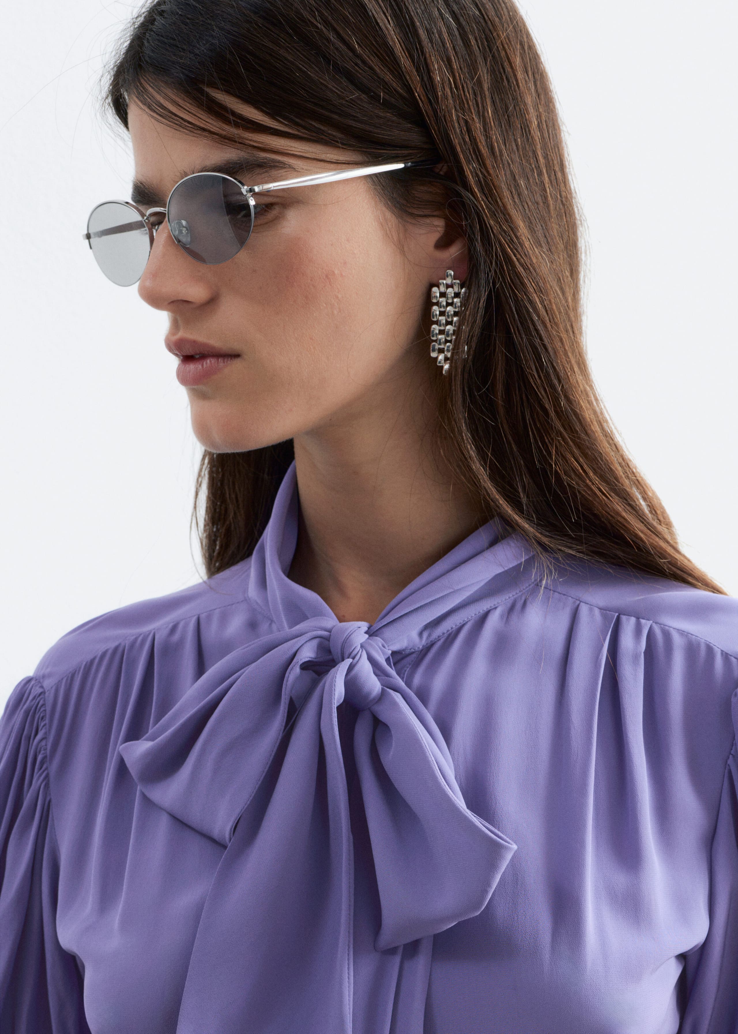 Image of Robe courte à noeud lavallière