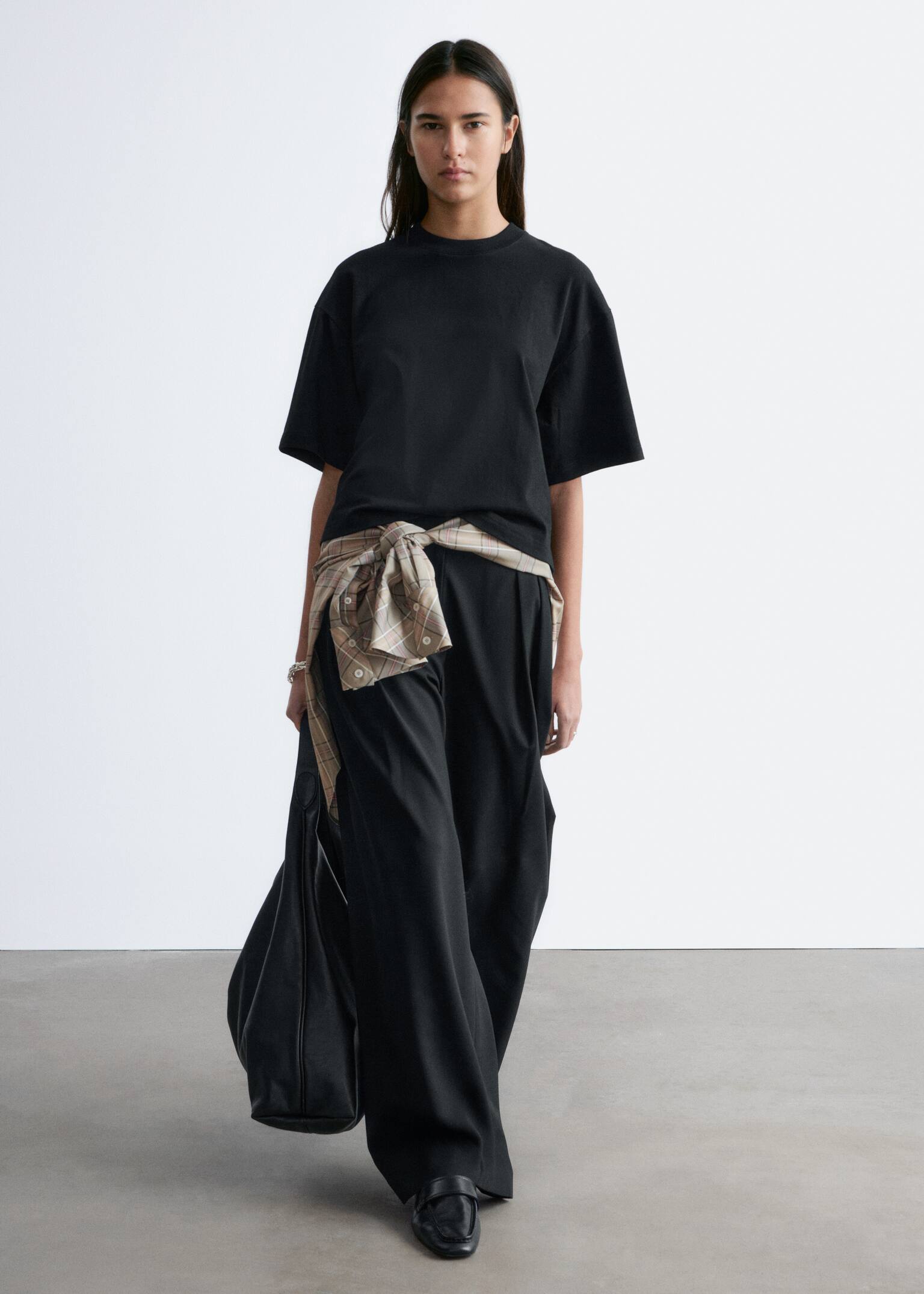 Boxy T-Shirt - Black/White - 8