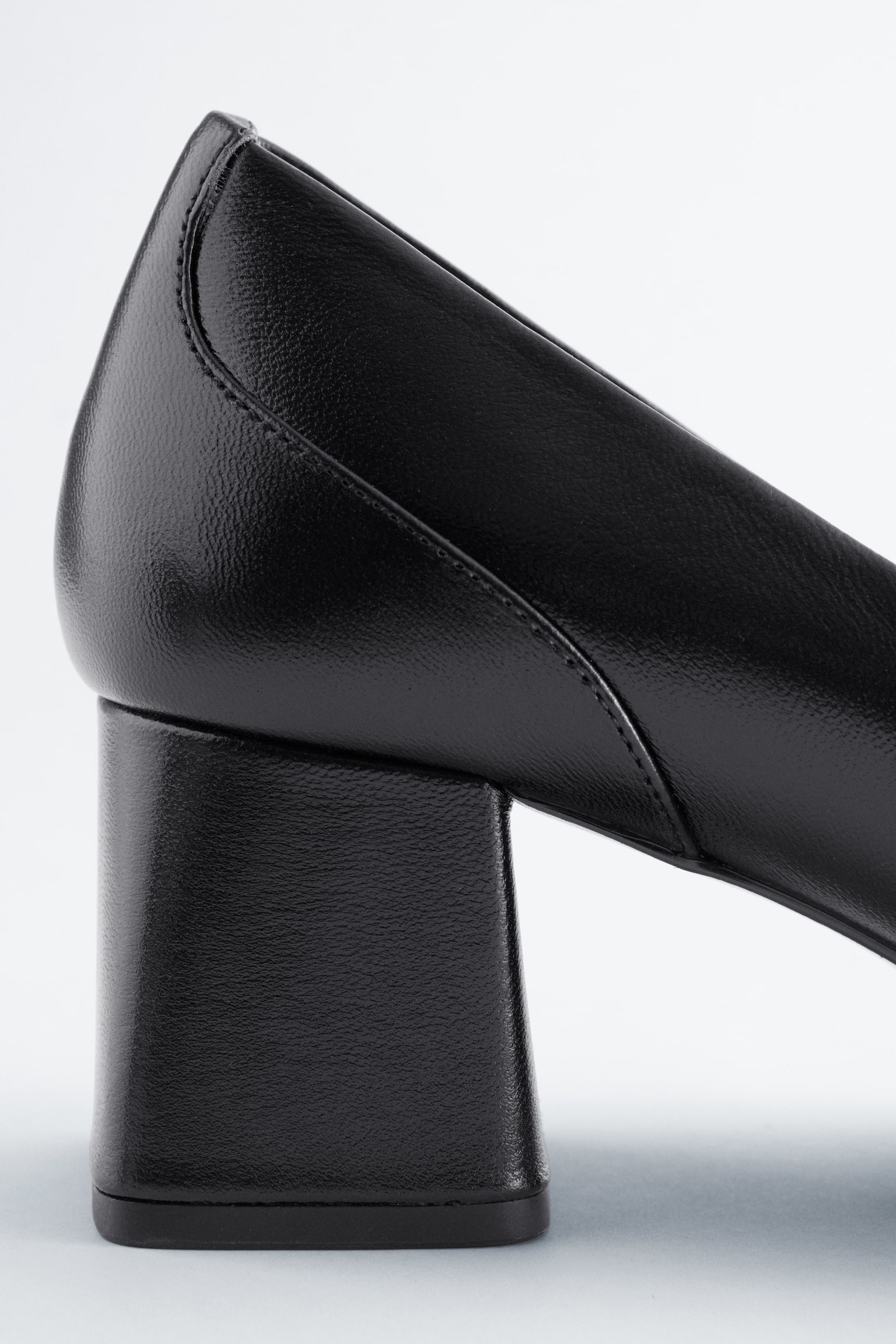 Décolleté in pelle stile mocassino - Nero/Crema - 2