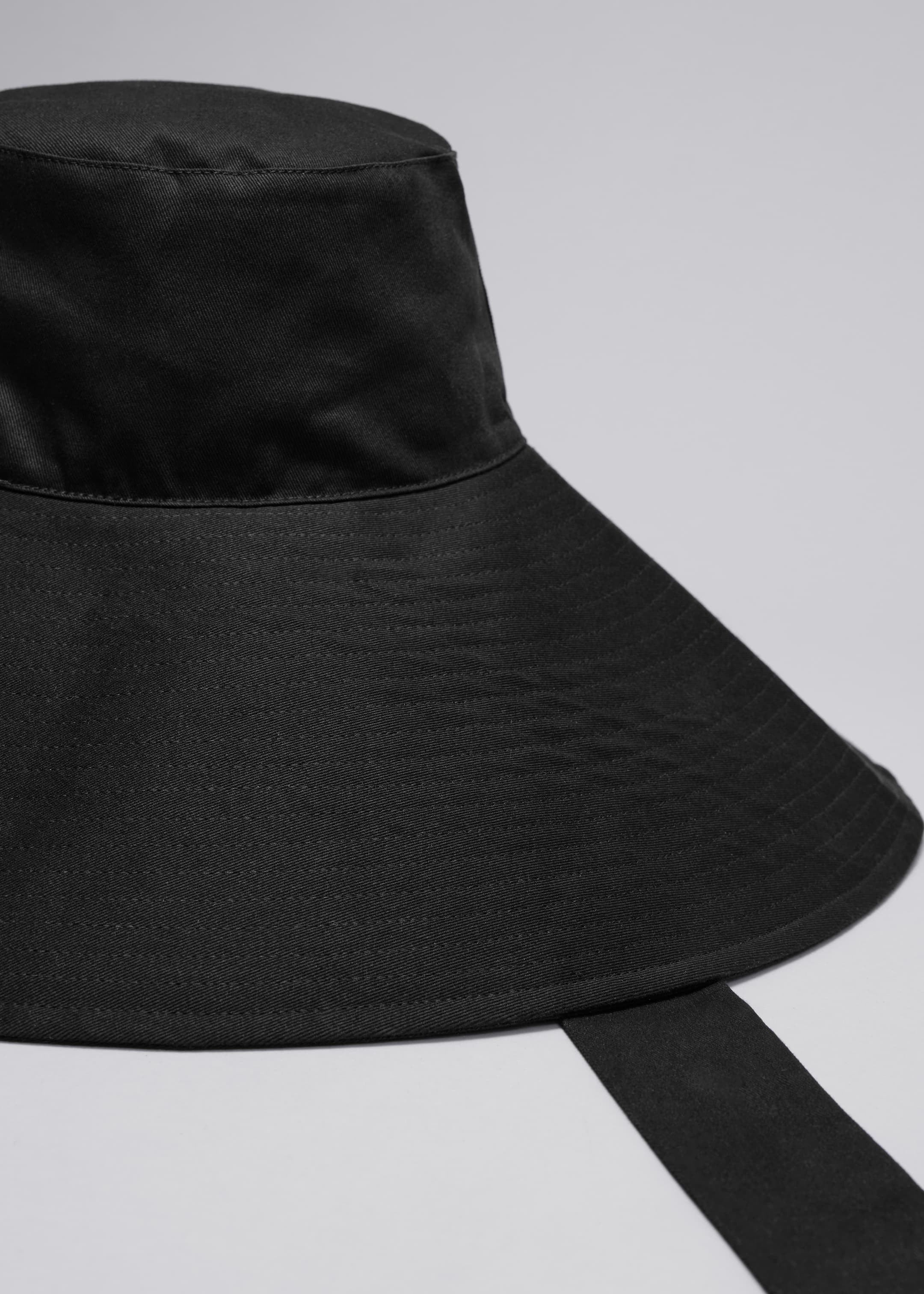 Größeres Bild anzeigen: Sonnenhut aus Baumwoll-Canvas - Schwarz - Ladies | H&M AT 2
