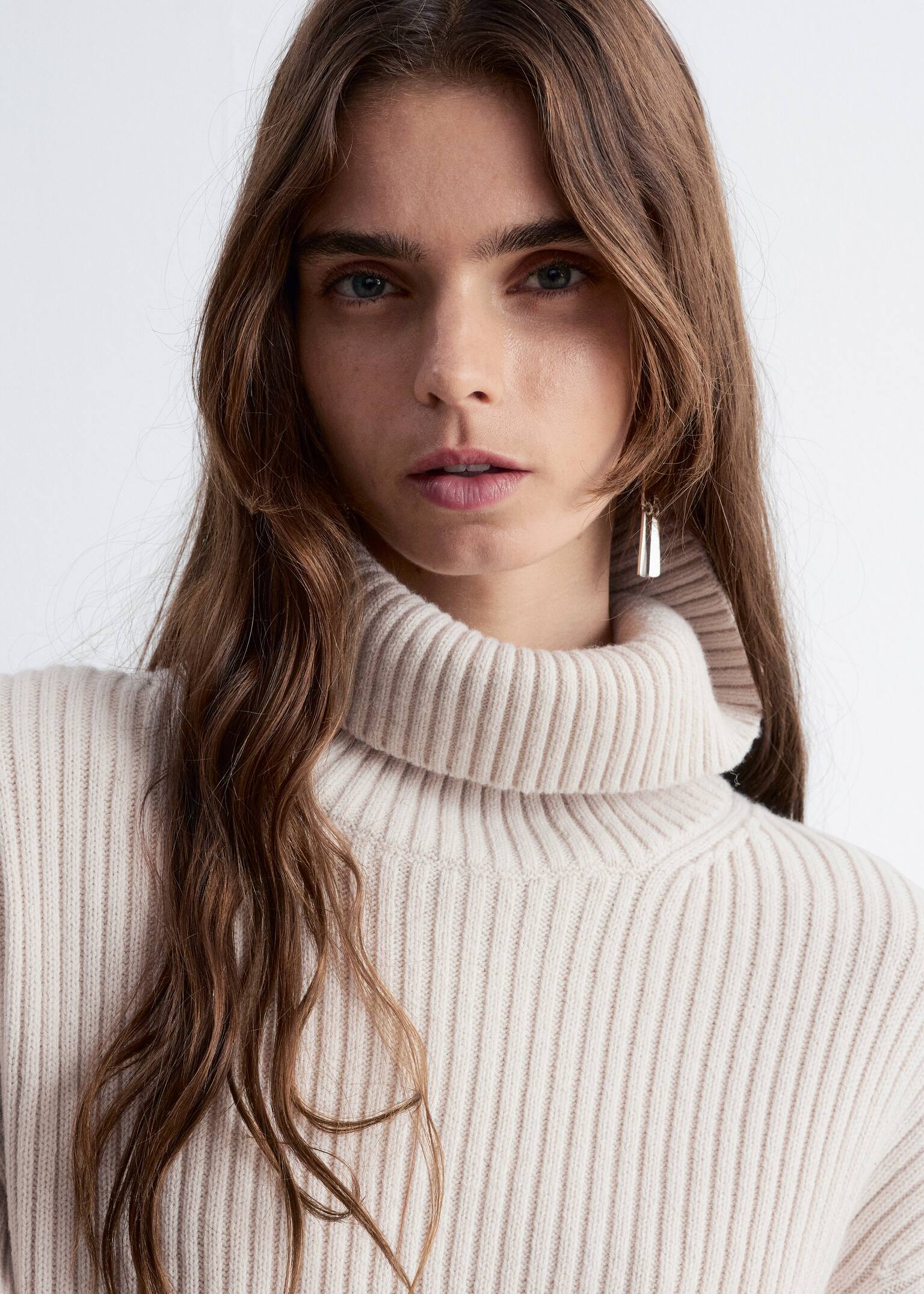 Rolákový vlnený sveter - Smotanová/Hnedá - 3