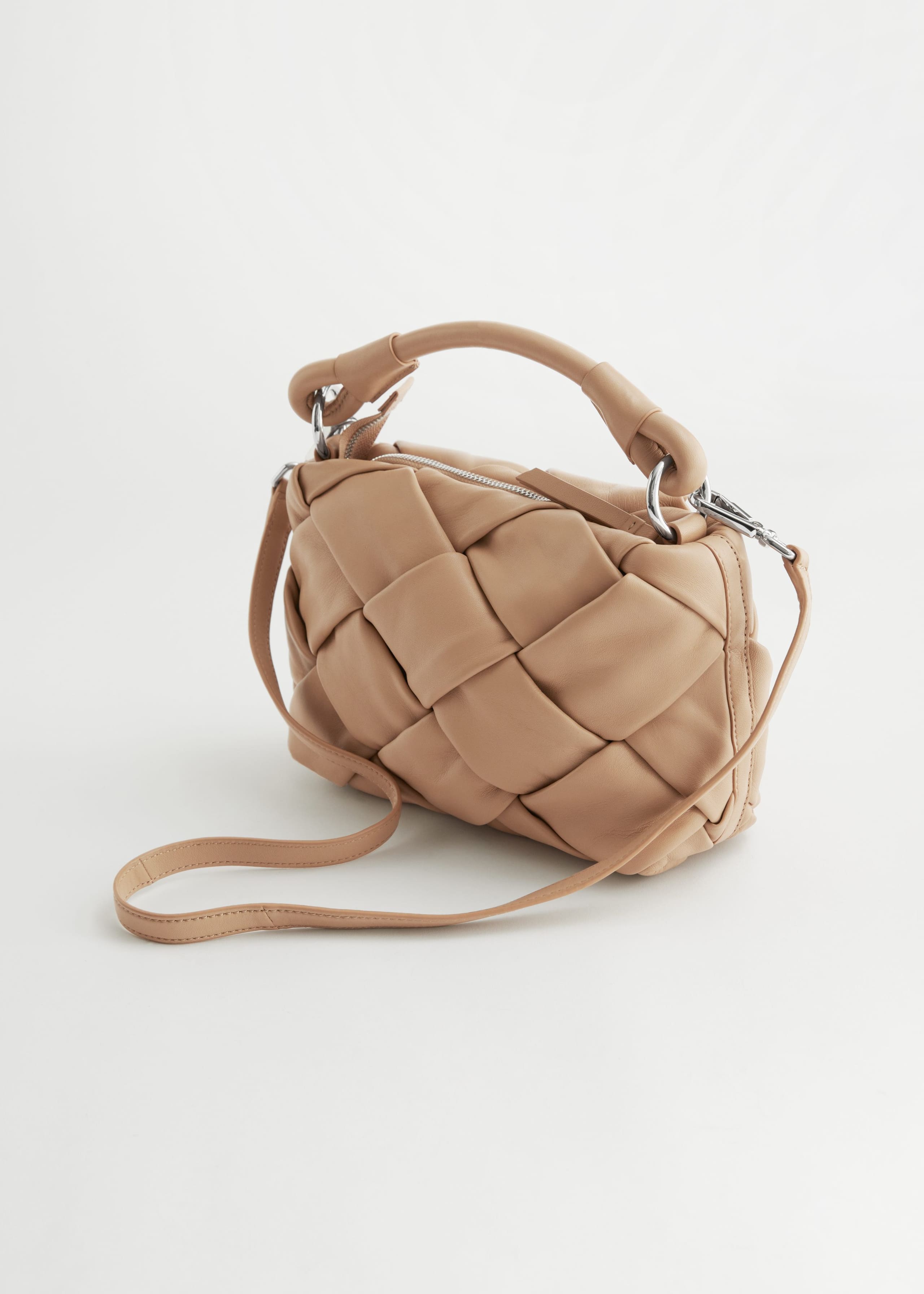 BraidedLeatherCrossbodyBag - Black - Natura morta