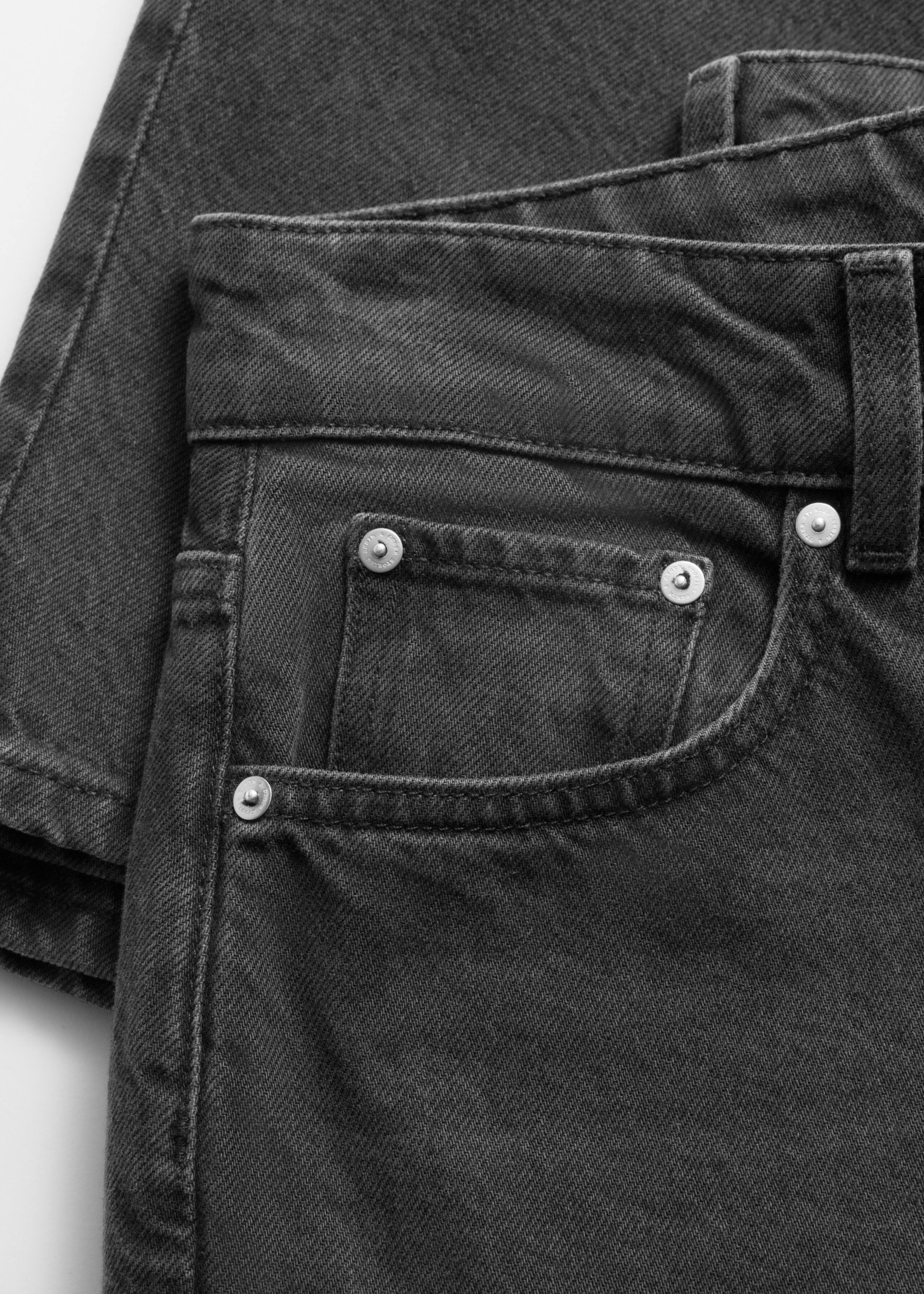 Wide Long Jeans - {{variantName}} - Descriptive Detail