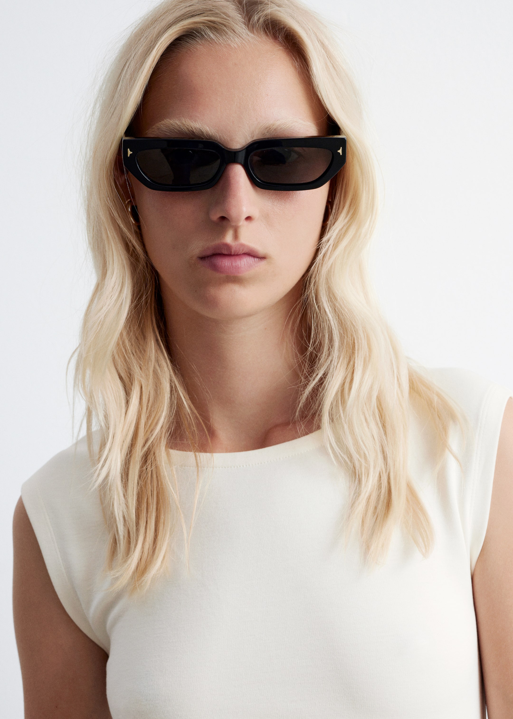 Größeres Bild anzeigen: Oberteil mit V-Ausschnitt hinten - Weiß - Ladies | H&M AT 2