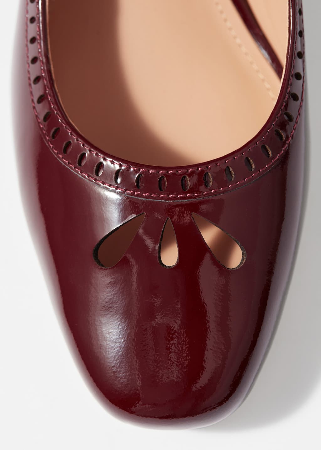 Image of Escarpins style babies en cuir