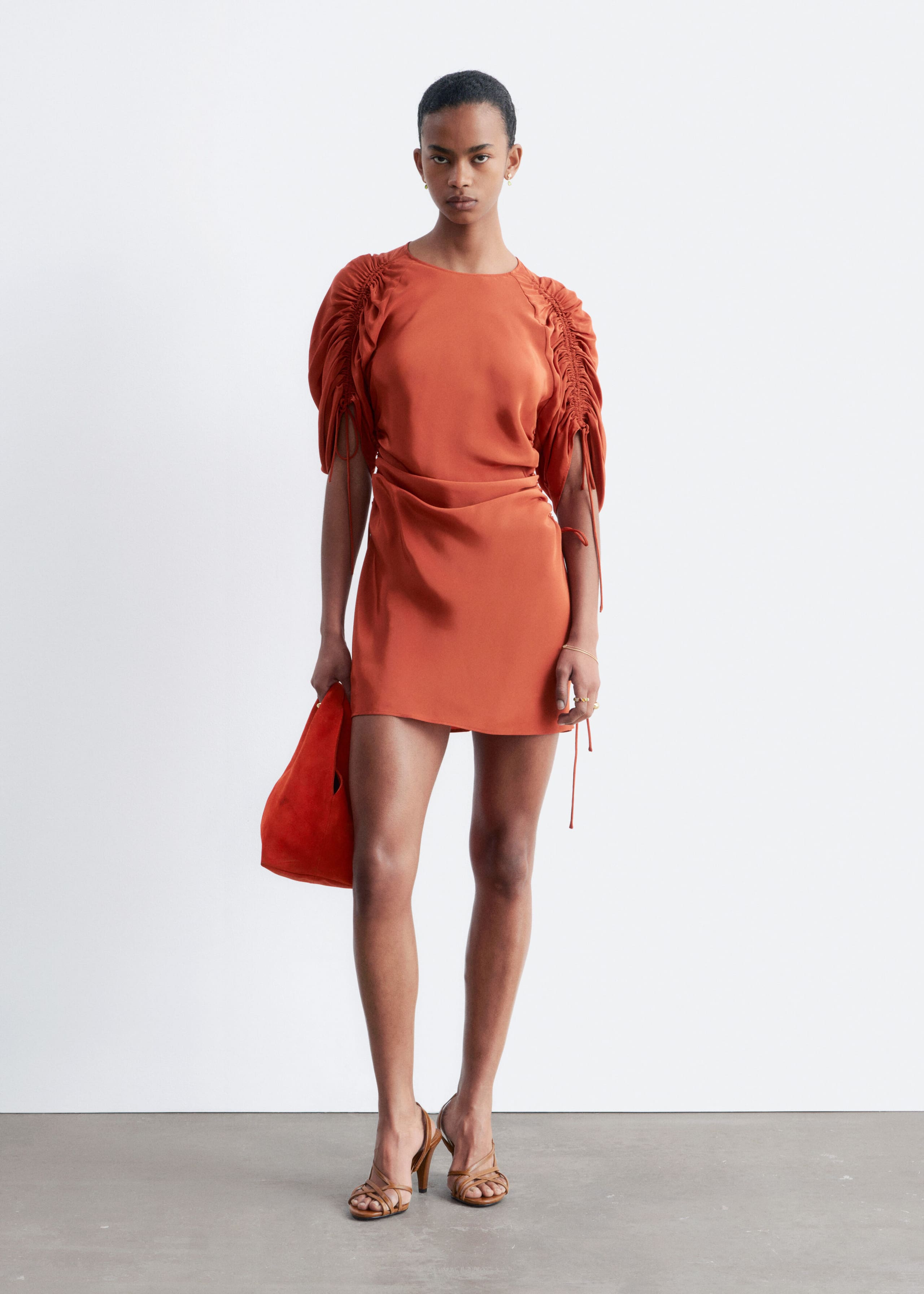 Image of Minivestido escultural fruncido