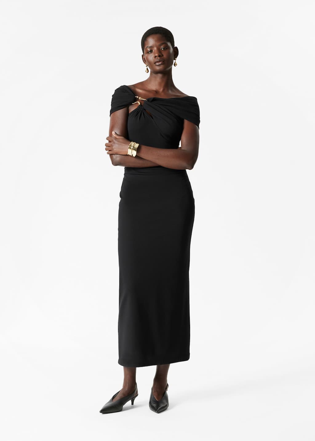 Off-Shoulder Maxi Dress - Black - Lookbook