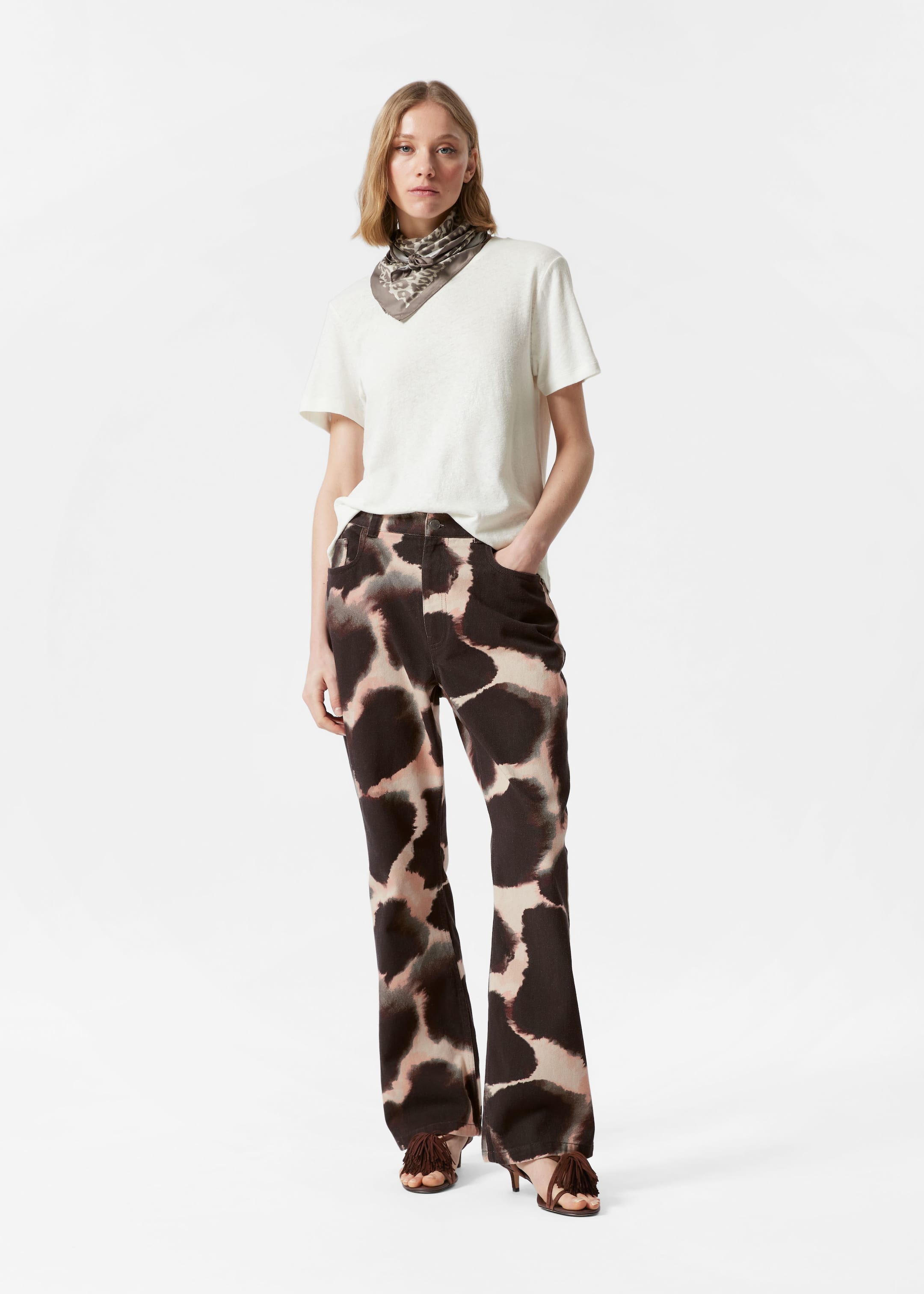 Visualizza immagine più grande: T-shirt in misto lino - Bianco - DONNA | H&M IT 2