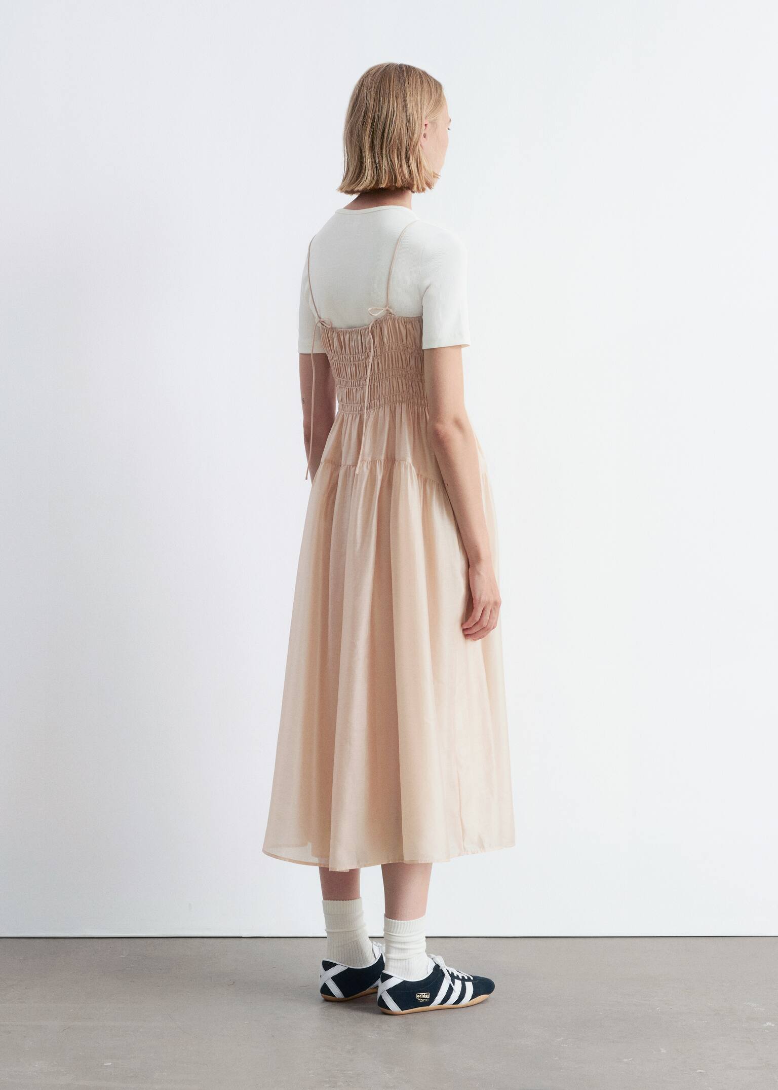 Vestido midi fruncido - Beige/Azul/Negro - 6