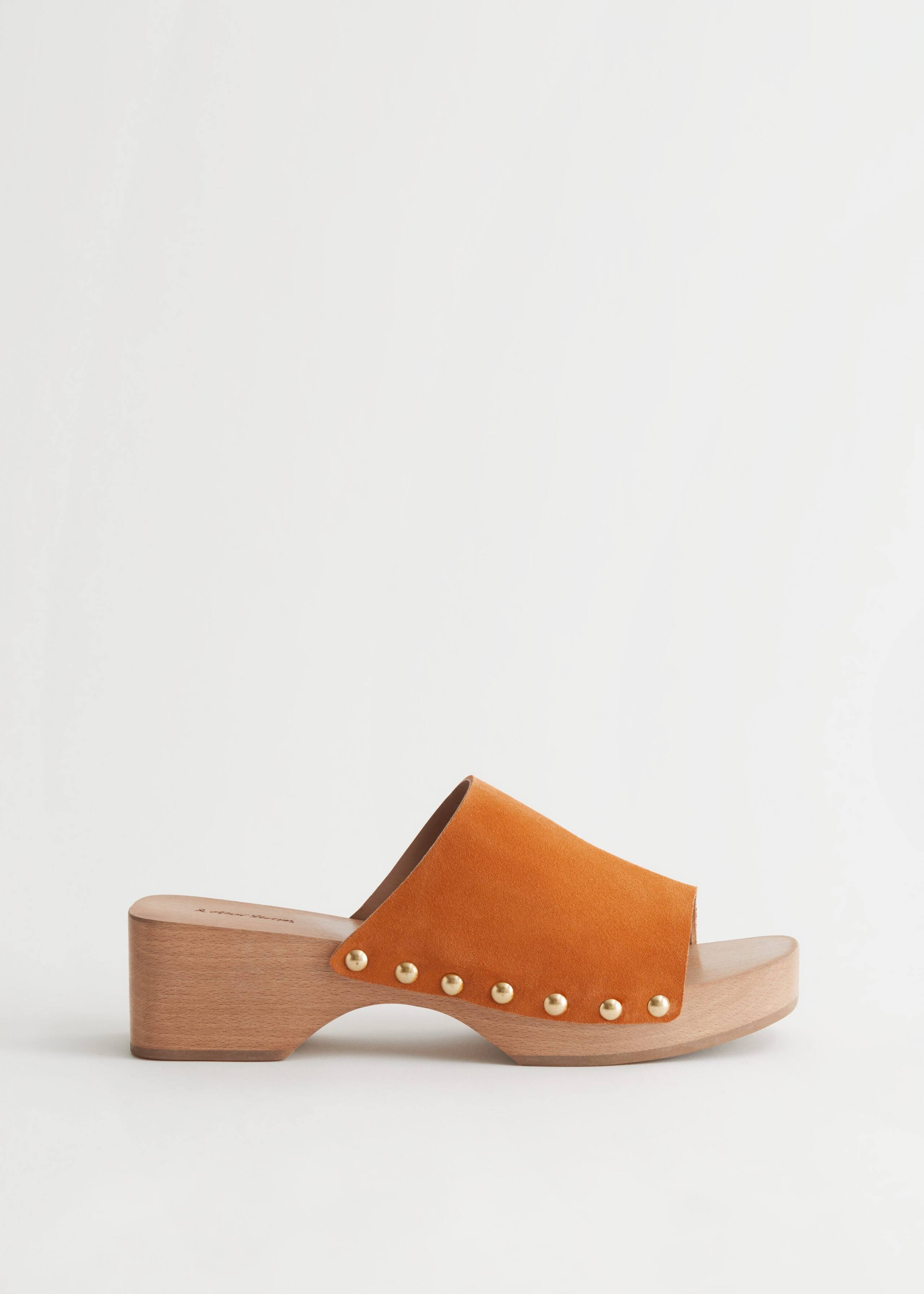 Studded Suede Wooden Clogs - Orange - Bodegón