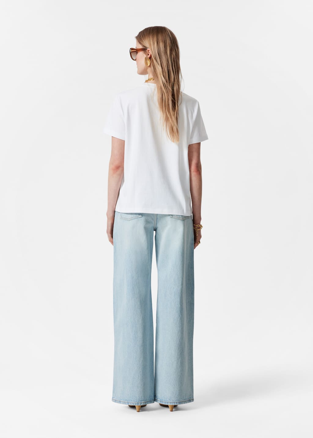 Camiseta de algodón - Estampado sobre blanco - Lookbook