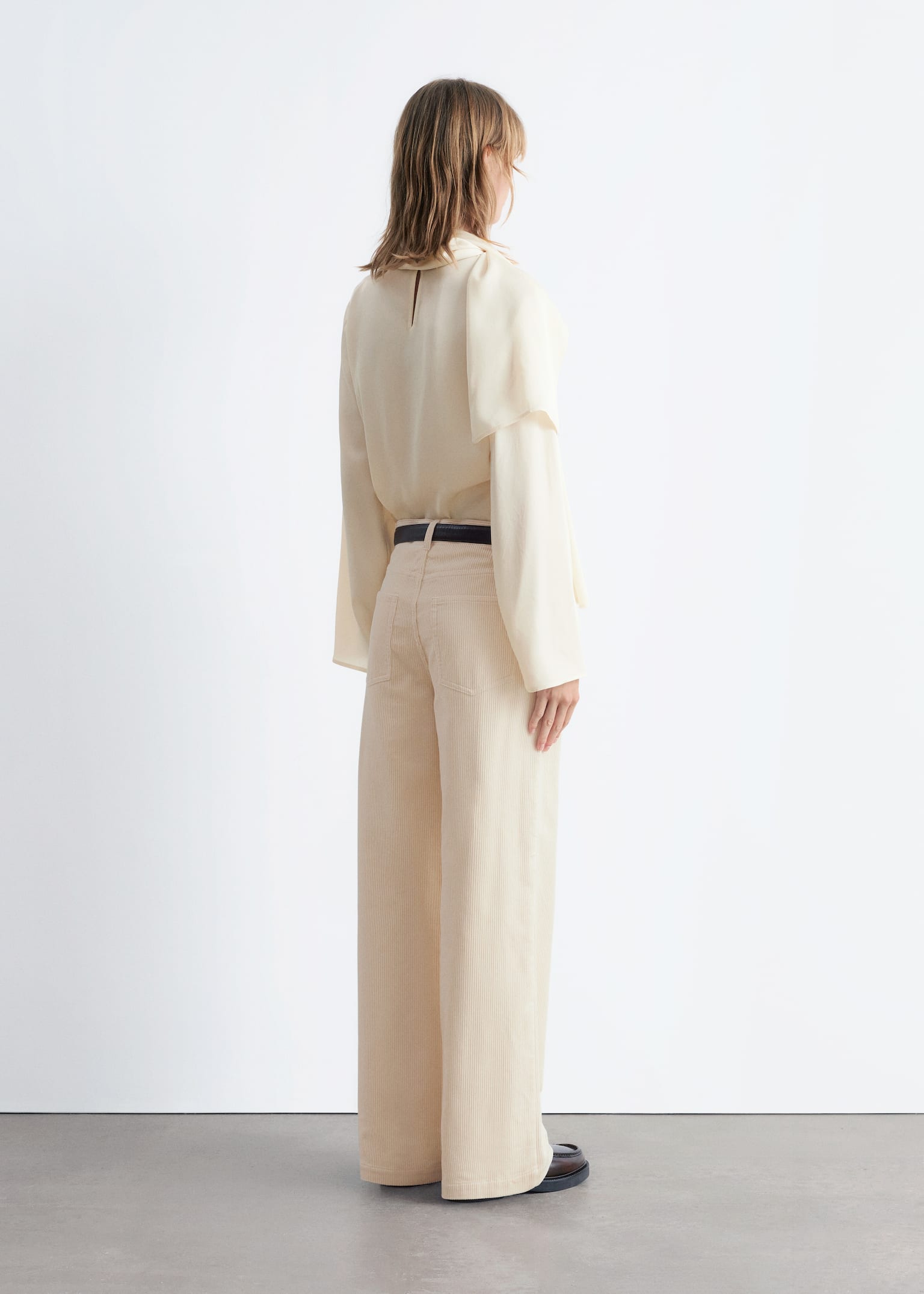 Pantalon large en velours côtelé - Couleur crème/Brun moyen/Marron foncé/Taupe/Rouge foncé - 4