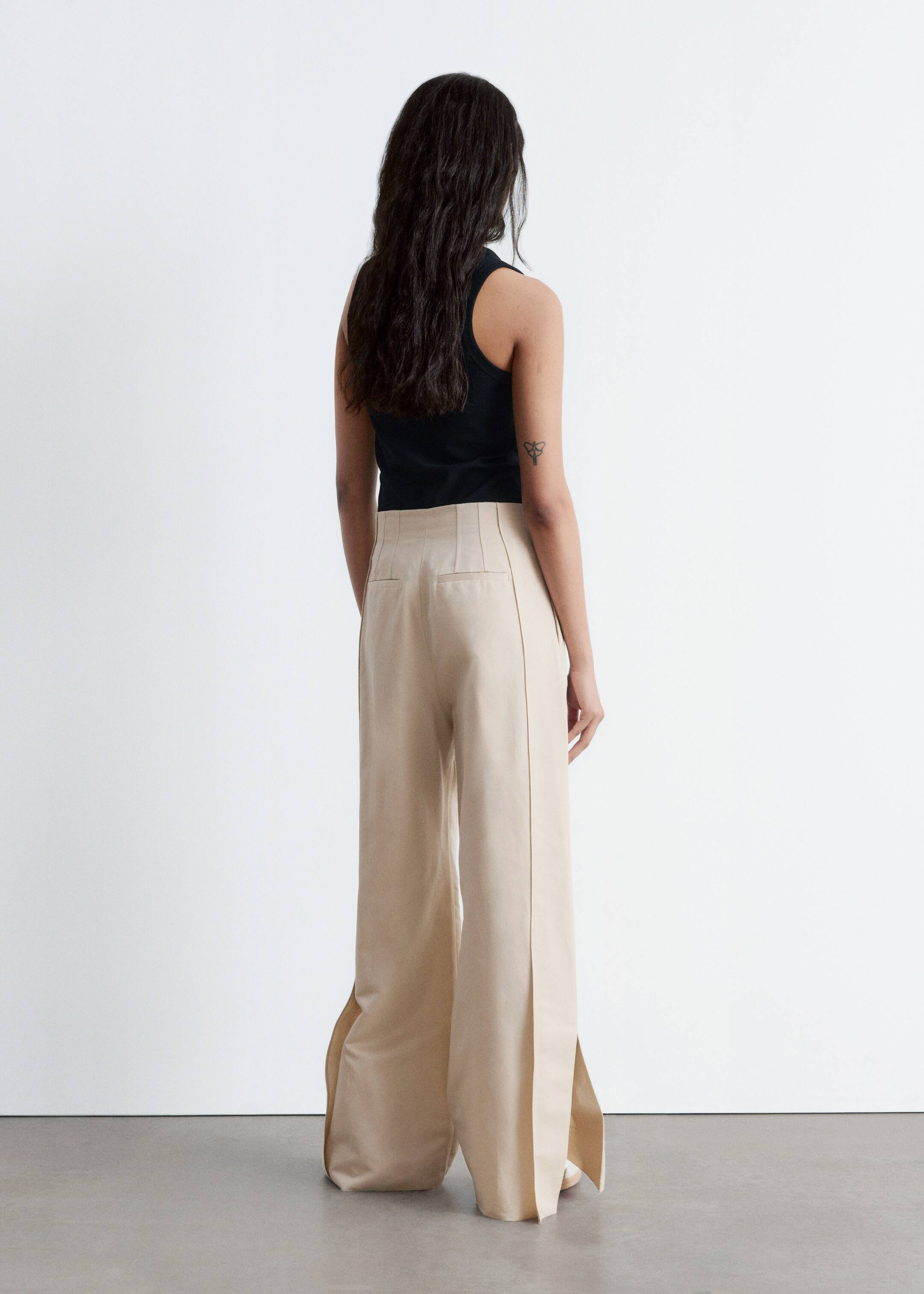 Vis større bilde: Figurnær tanktop - Svart - DAME | H&M NO 5